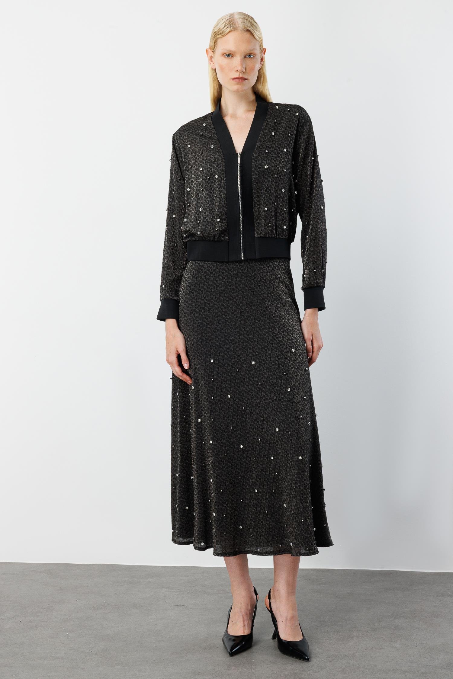 Modailgi  Ribana Ve Düz Kumaş Garni Detaylı Fermuar Kapamalı Kısa Gömlek - 30038 Siyah