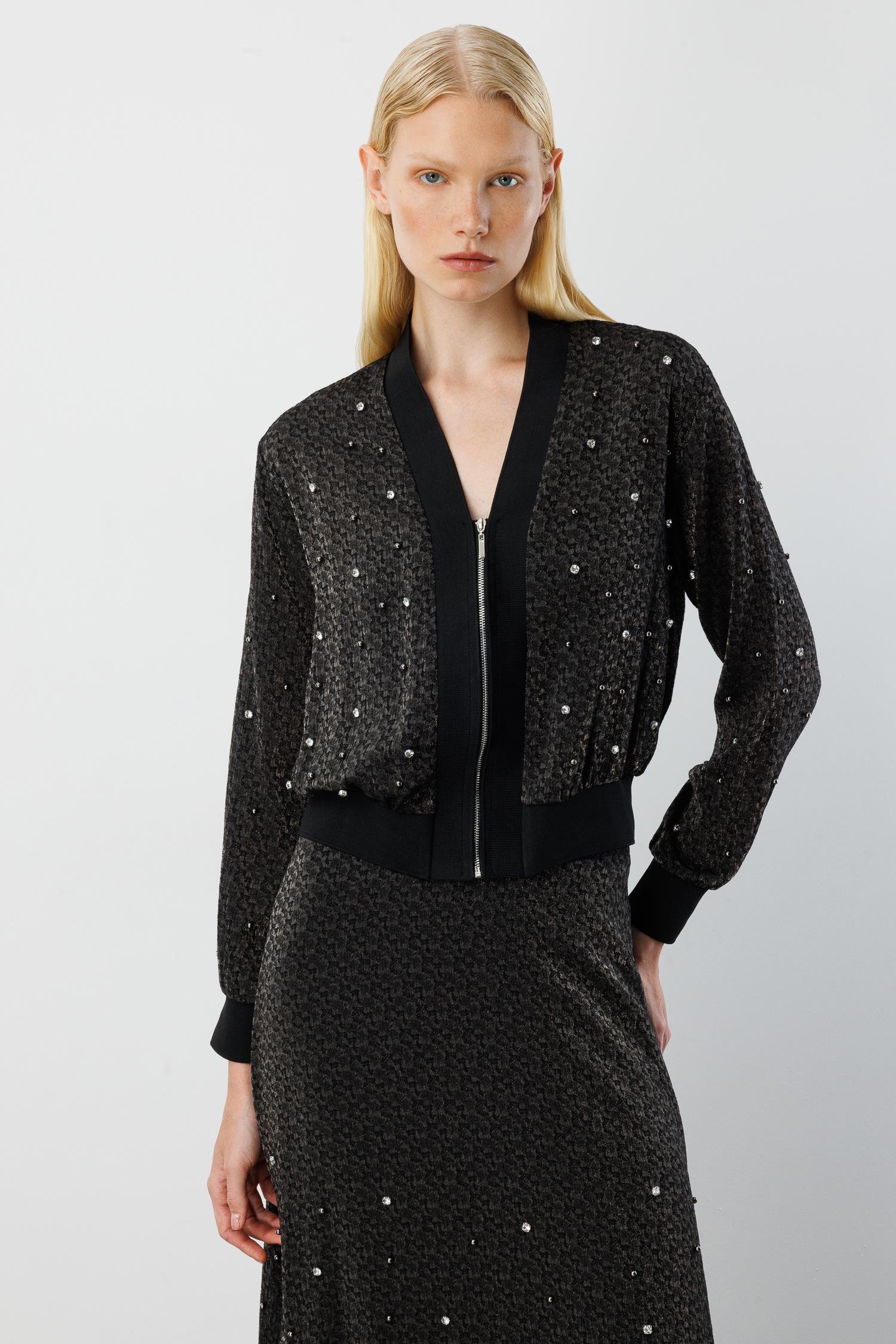 Modailgi  Ribana Ve Düz Kumaş Garni Detaylı Fermuar Kapamalı Kısa Gömlek - 30038 Siyah