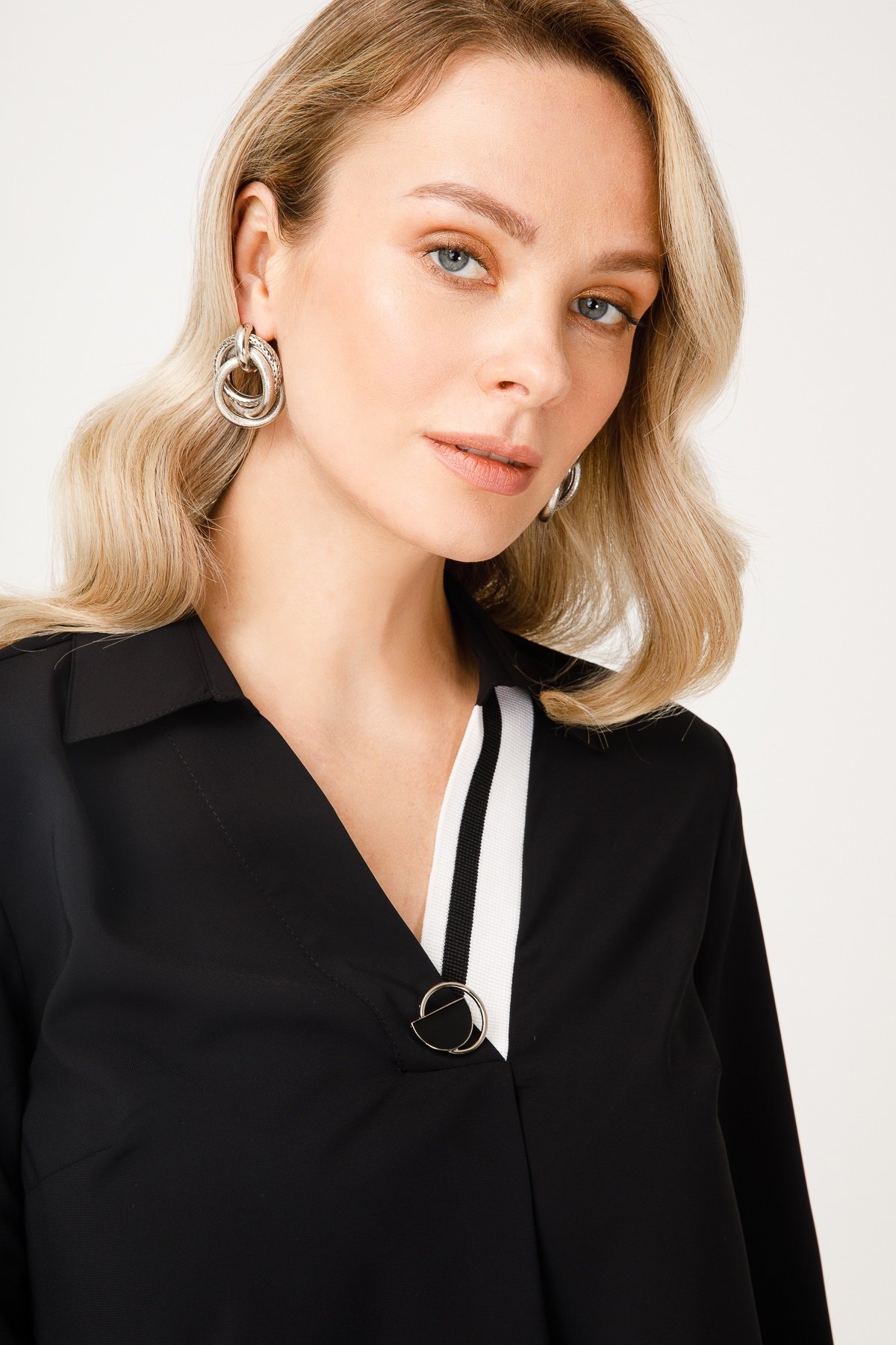 Modailgi  Ribanalı V Yaka Bluz Siyah