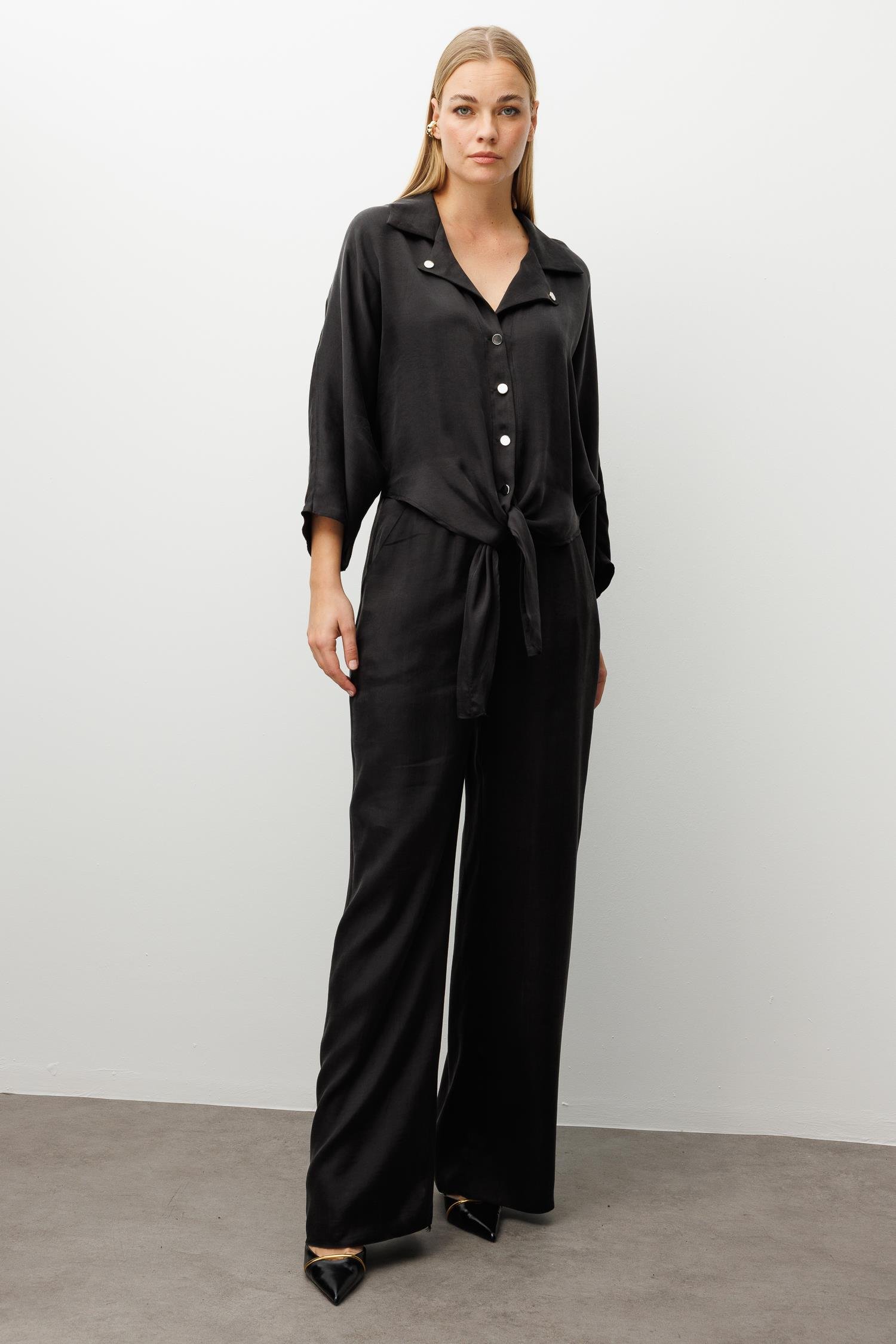 Modailgi  Rivet Detaylı Arkası Lastikli Büzgü Ve Yan Cepli Yüksel Bel Pantolon - 10025 Siyah