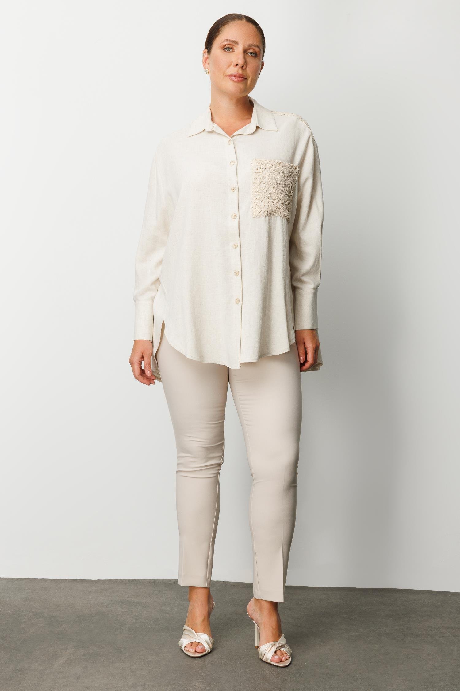 Modailgi  Robası ve Cebi Güpür Detaylı Oversize Keten Gömlek Taş