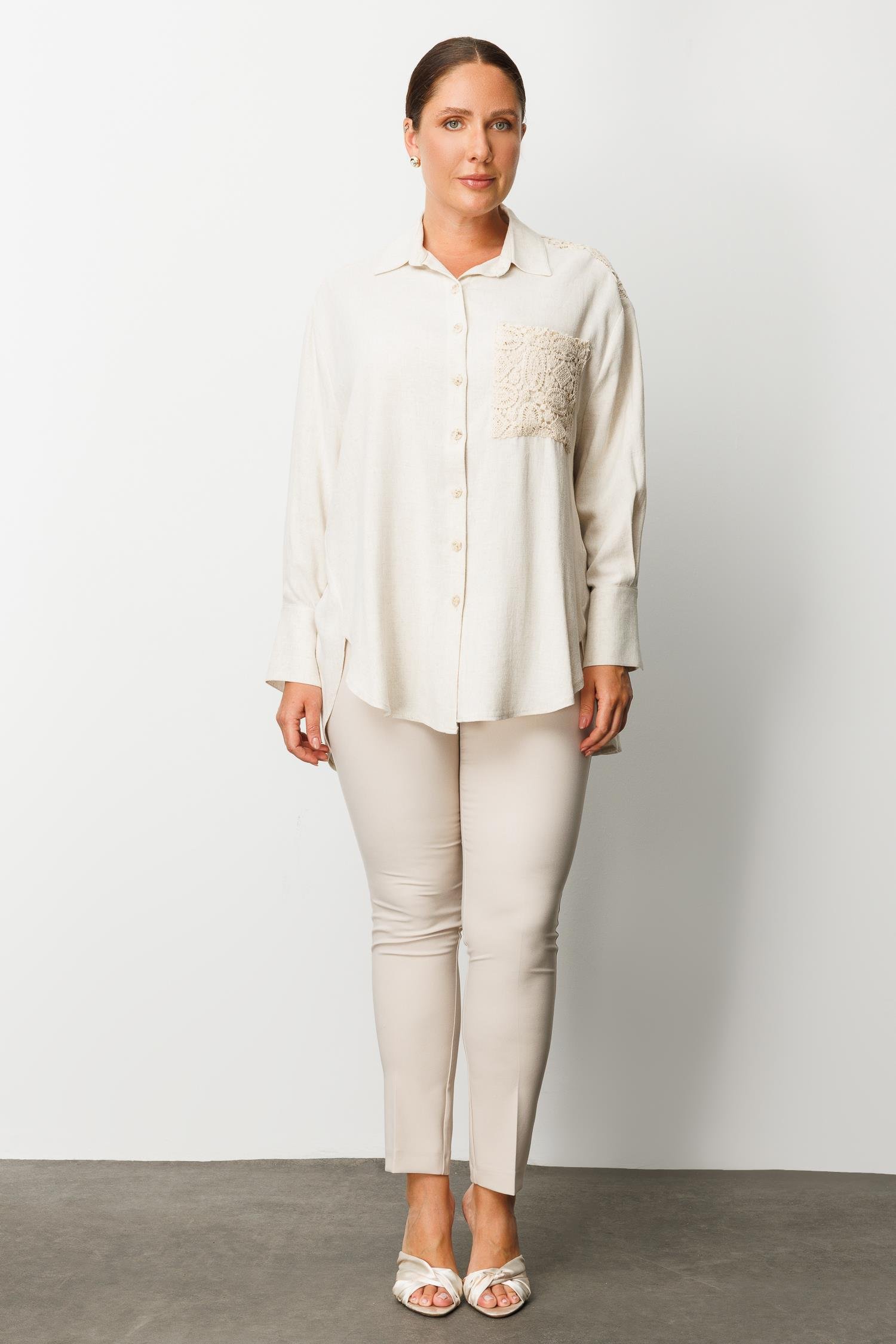 Modailgi  Robası ve Cebi Güpür Detaylı Oversize Keten Gömlek Taş