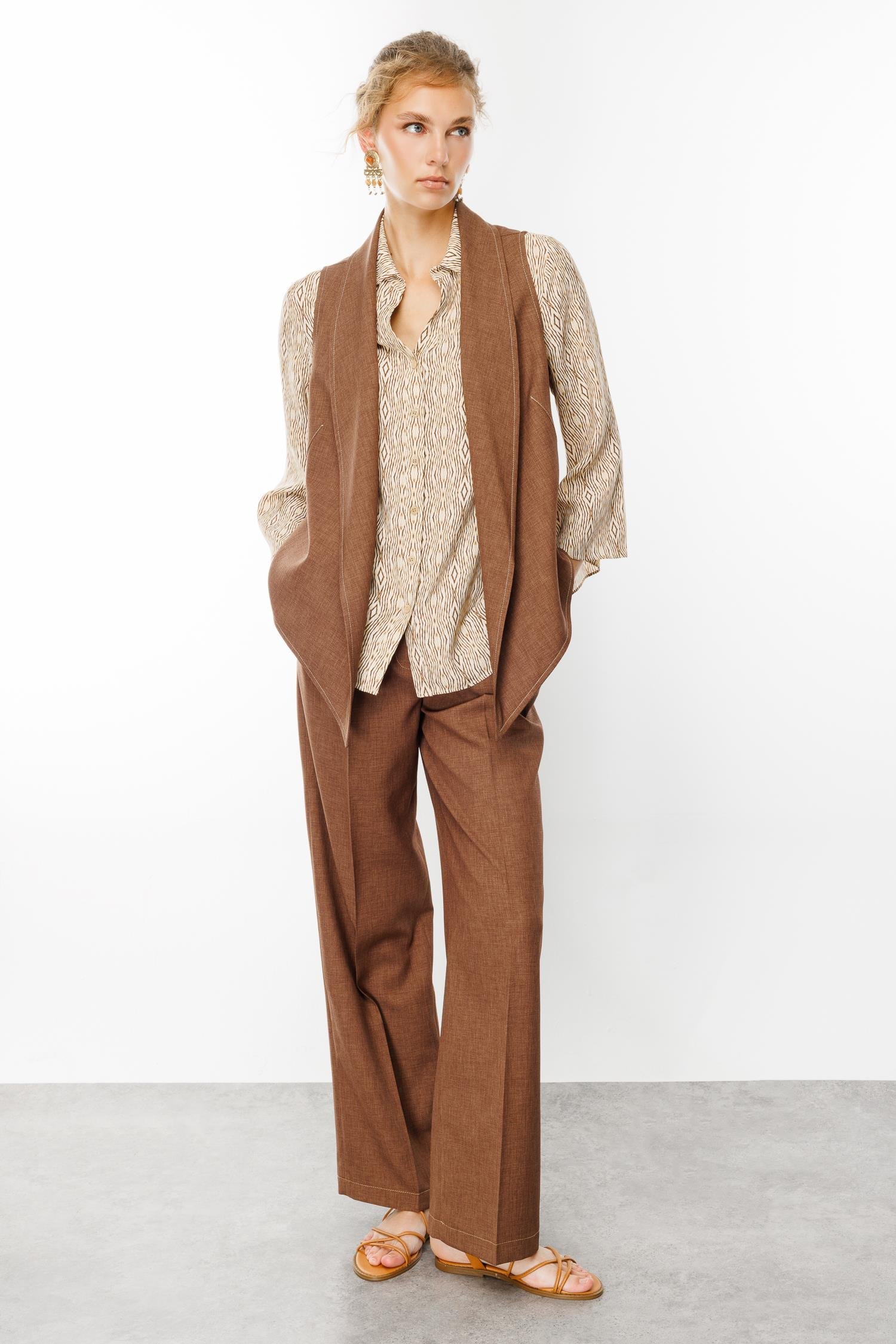 Modailgi  Şal Yaka Detaylı Formlu Kısa Yelek Kahve