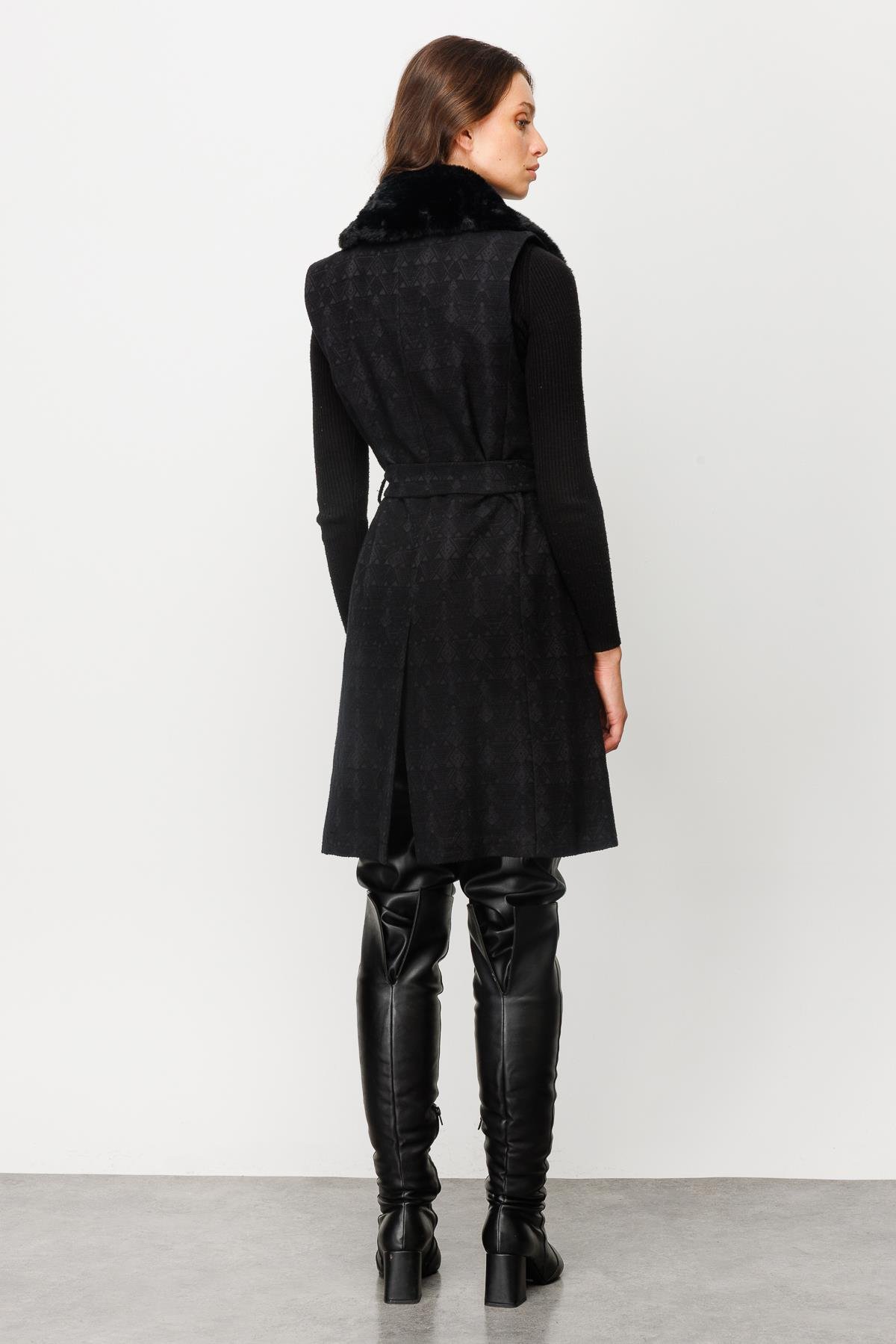 Modailgi  Seyyar Kürklü Jakarlı Yelek Siyah