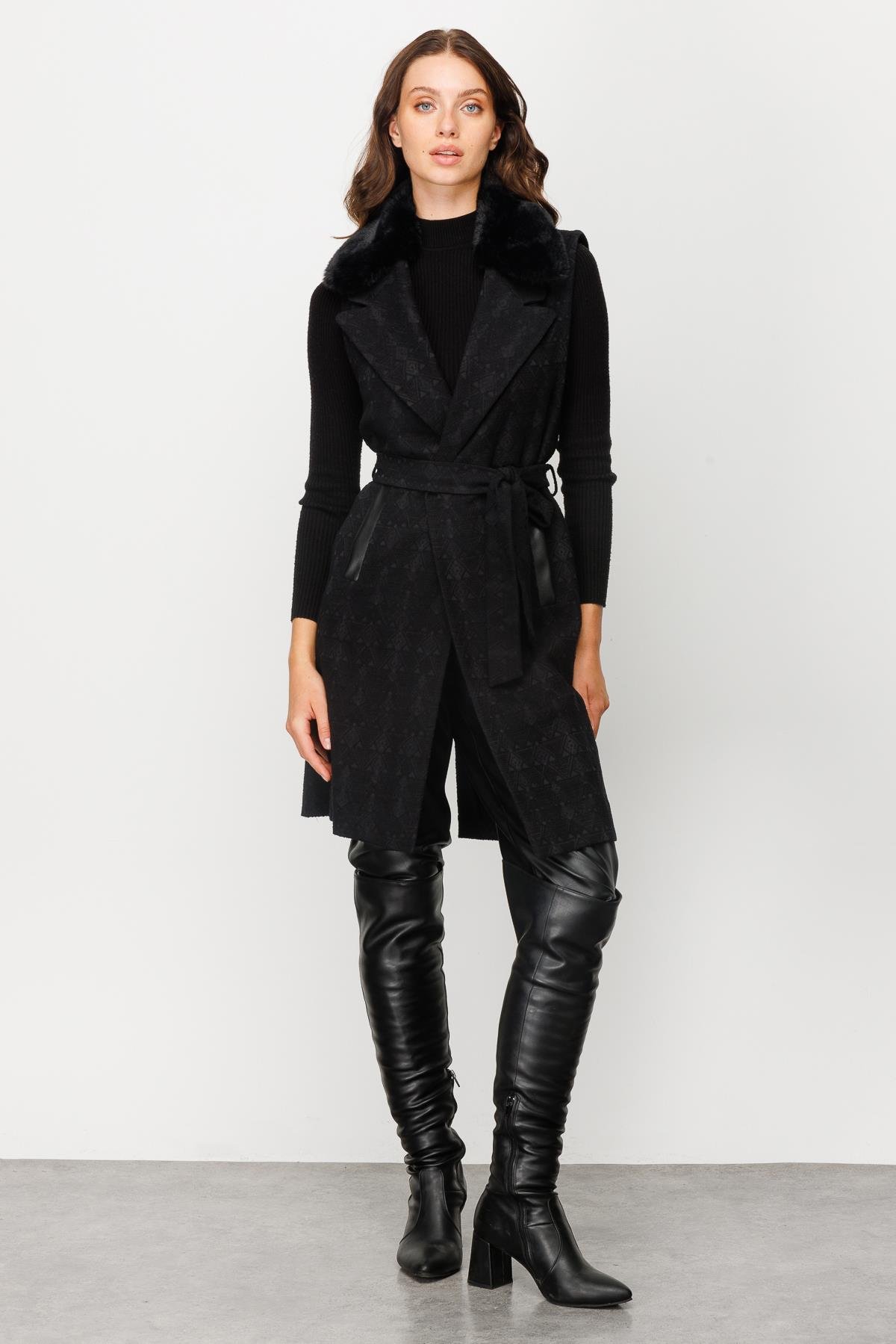 Modailgi  Seyyar Kürklü Jakarlı Yelek Siyah