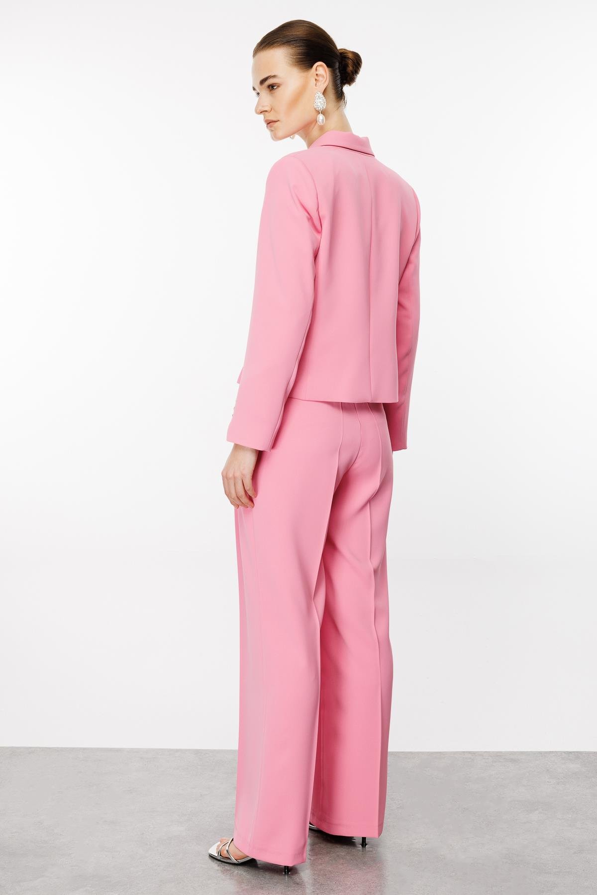 Modailgi  Simetrik Kesik Detaylı Kısa Astarlı Ceket Pembe