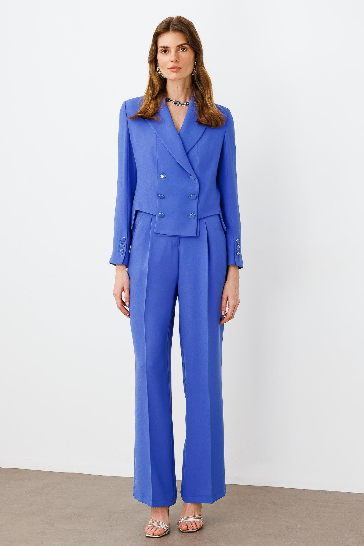 Modailgi  Simetrik Kesik Detaylı Kısa Astarlı Ceket İndigo