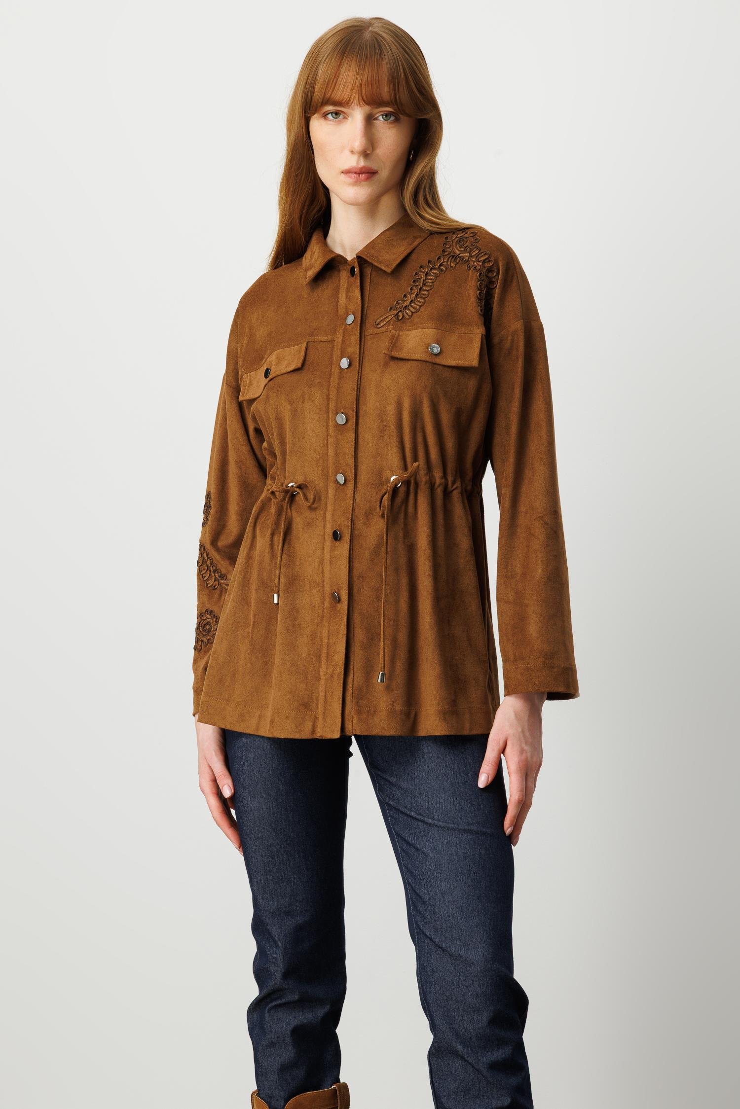 Modailgi  Şömziye Yakalı Roba Ve Kapak Cep Detaylı Belde Tünel Bağcıklı Lase Nakış Gömlek Taba