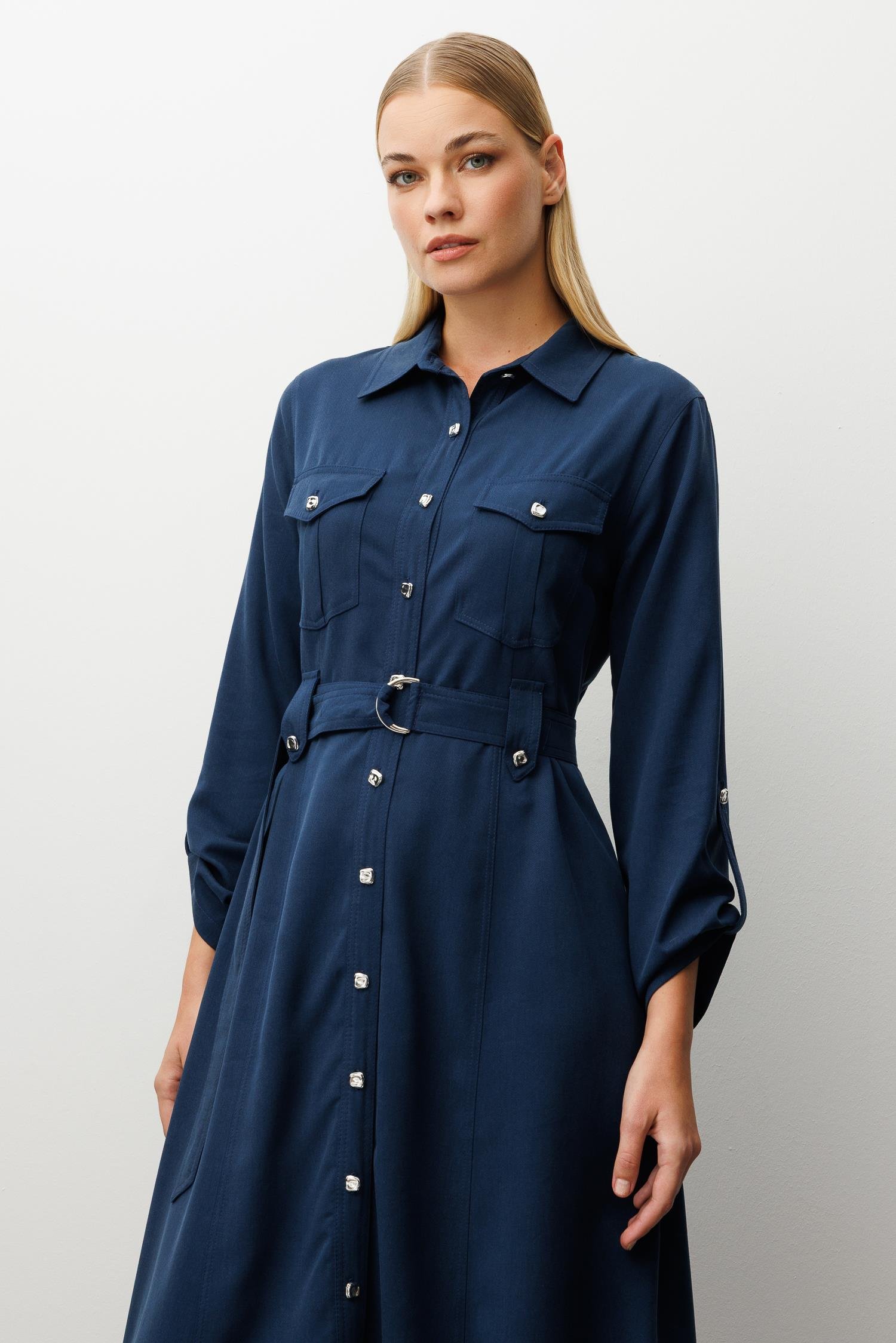 Modailgi  Spor Dikiş Detaylı Belde Kuşaklı Apoletli Midi Boy Gömlek Elbise İndigo