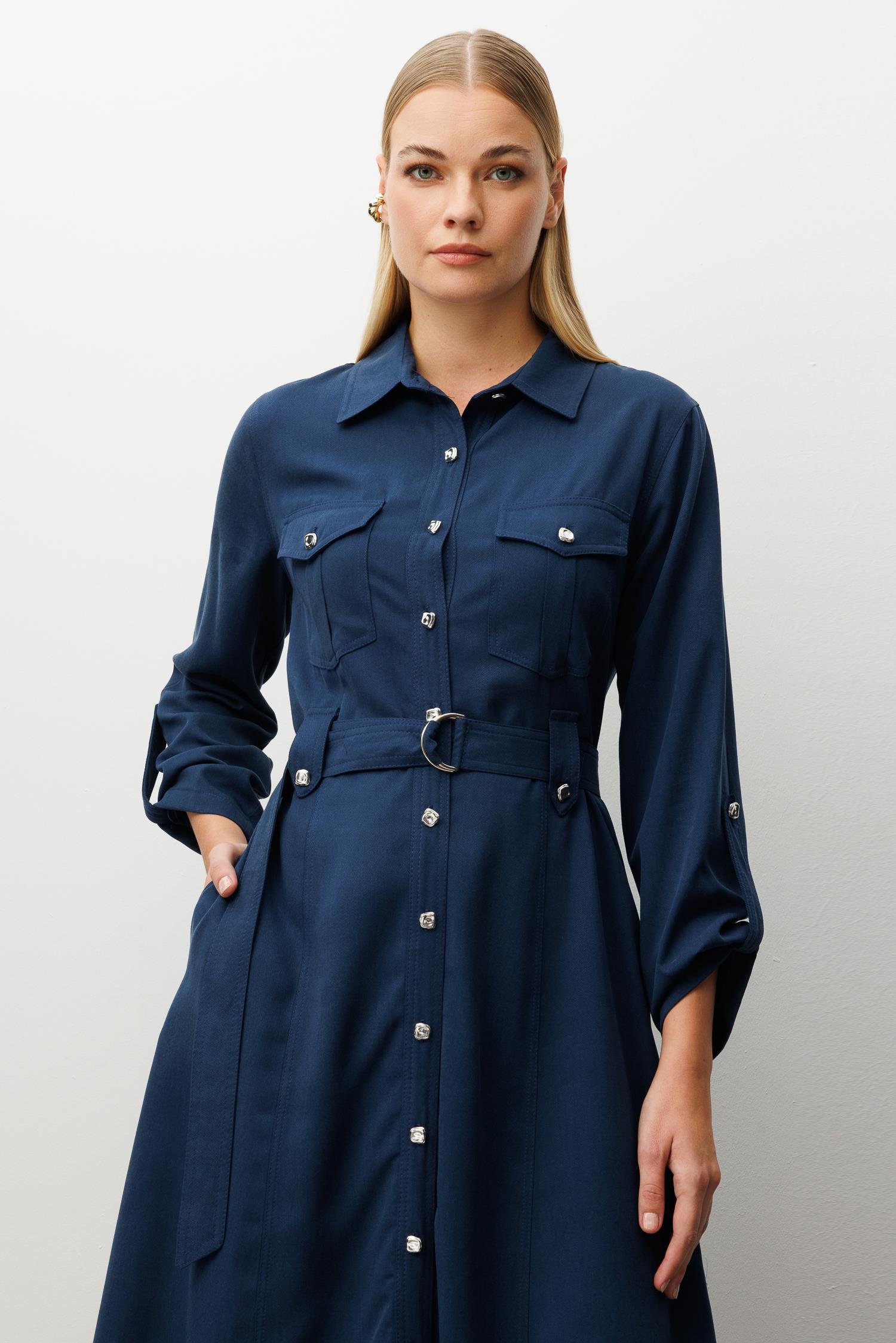 Modailgi  Spor Dikiş Detaylı Belde Kuşaklı Apoletli Midi Boy Gömlek Elbise İndigo