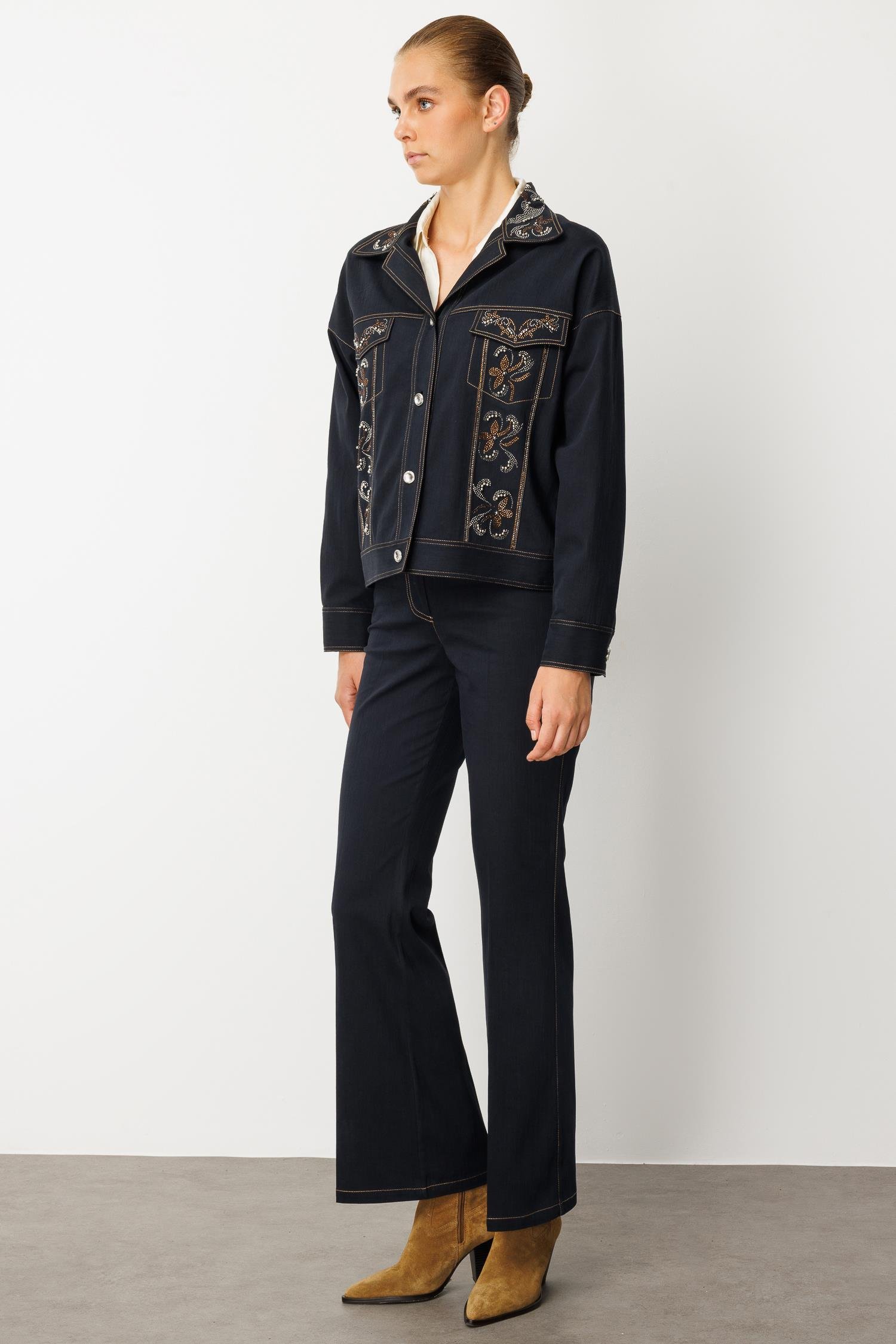 Modailgi  Spor Dikişli Taş Aksesuar Detaylı Oversize Denim Ceket - 40019 Lacivert