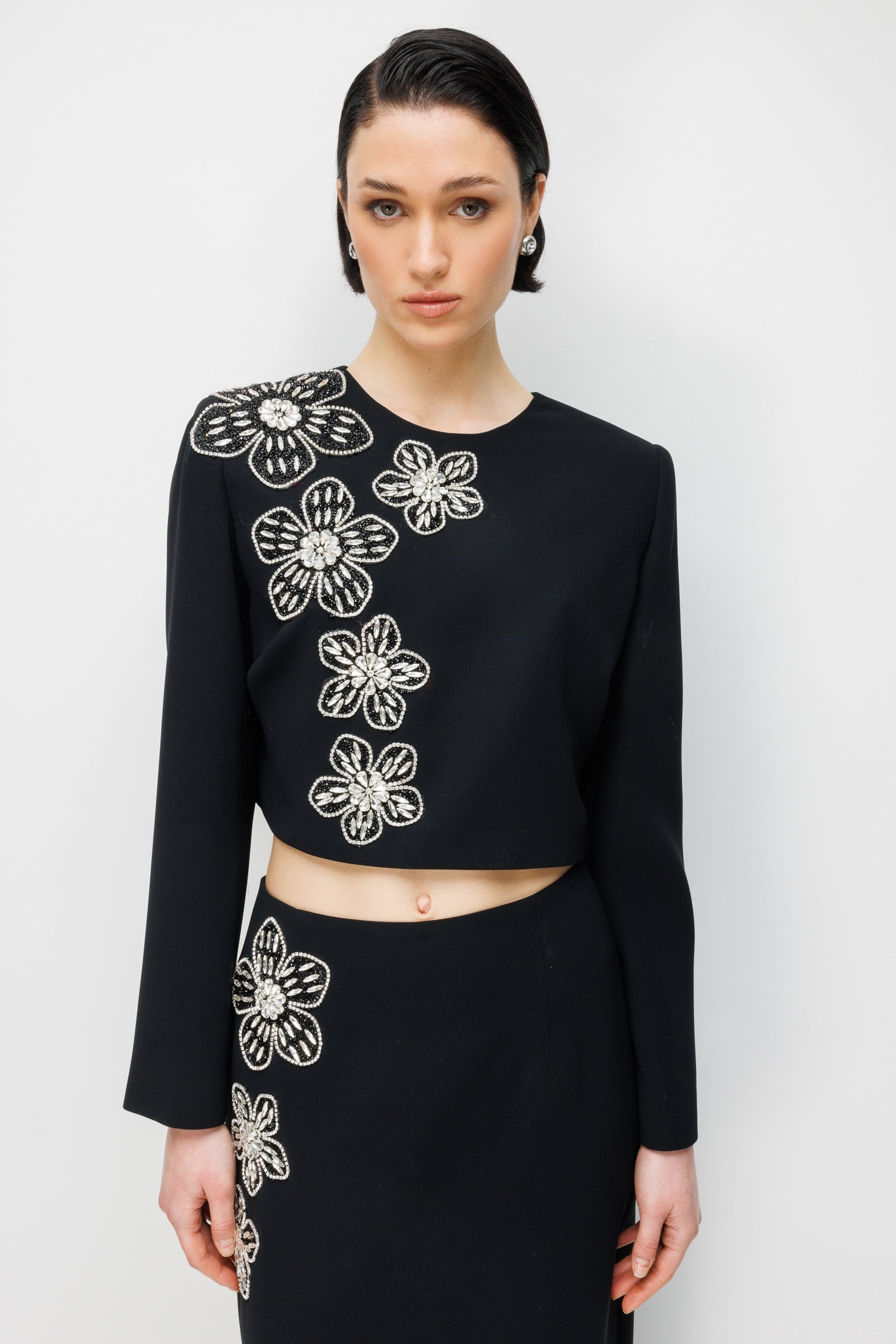 Modailgi  Taş Çiçek Yapıştırma Crop Ceket - 35035 Siyah