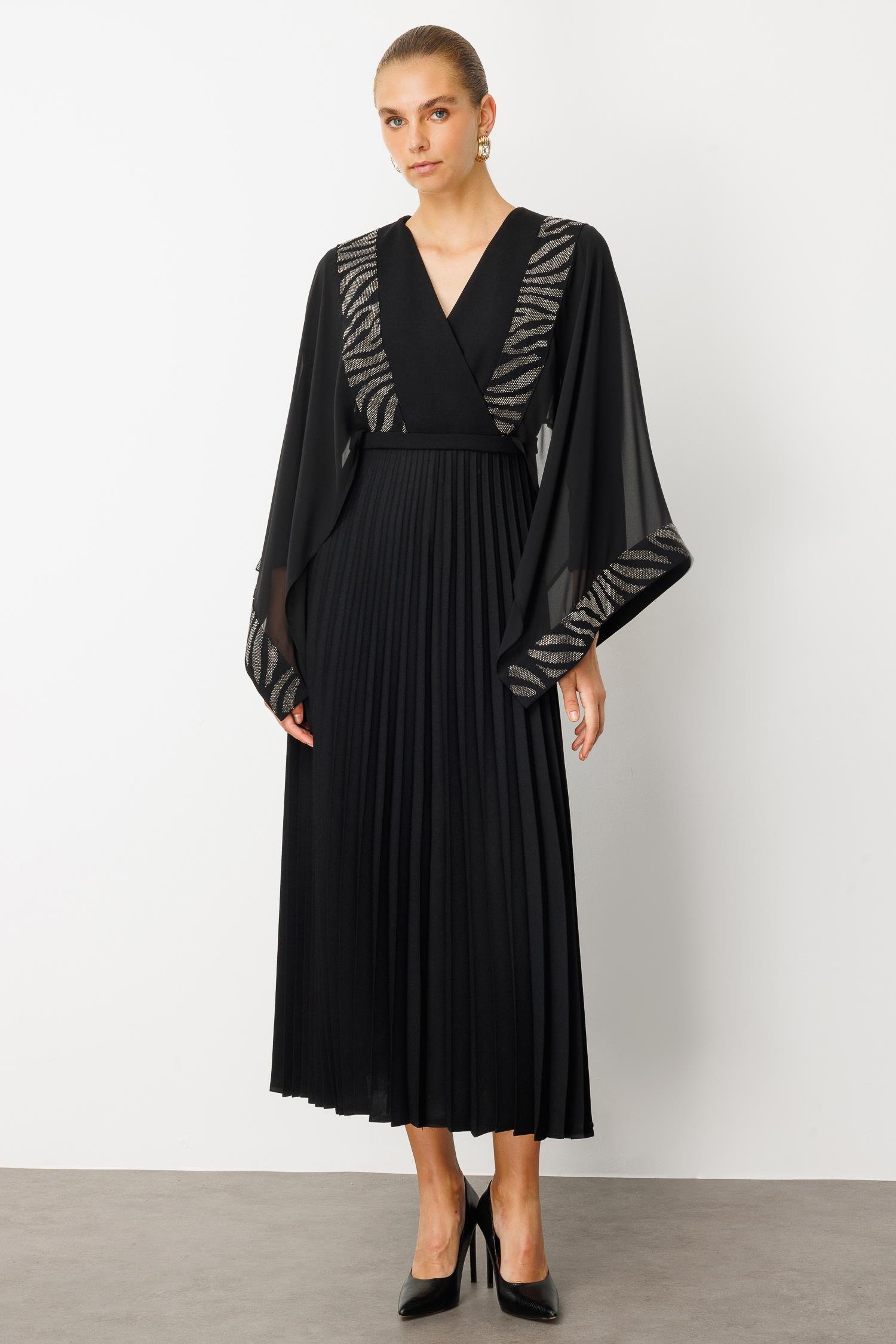 Modailgi  Taş Detaylı Pelerin Kollu Pilisoley Elbise Siyah