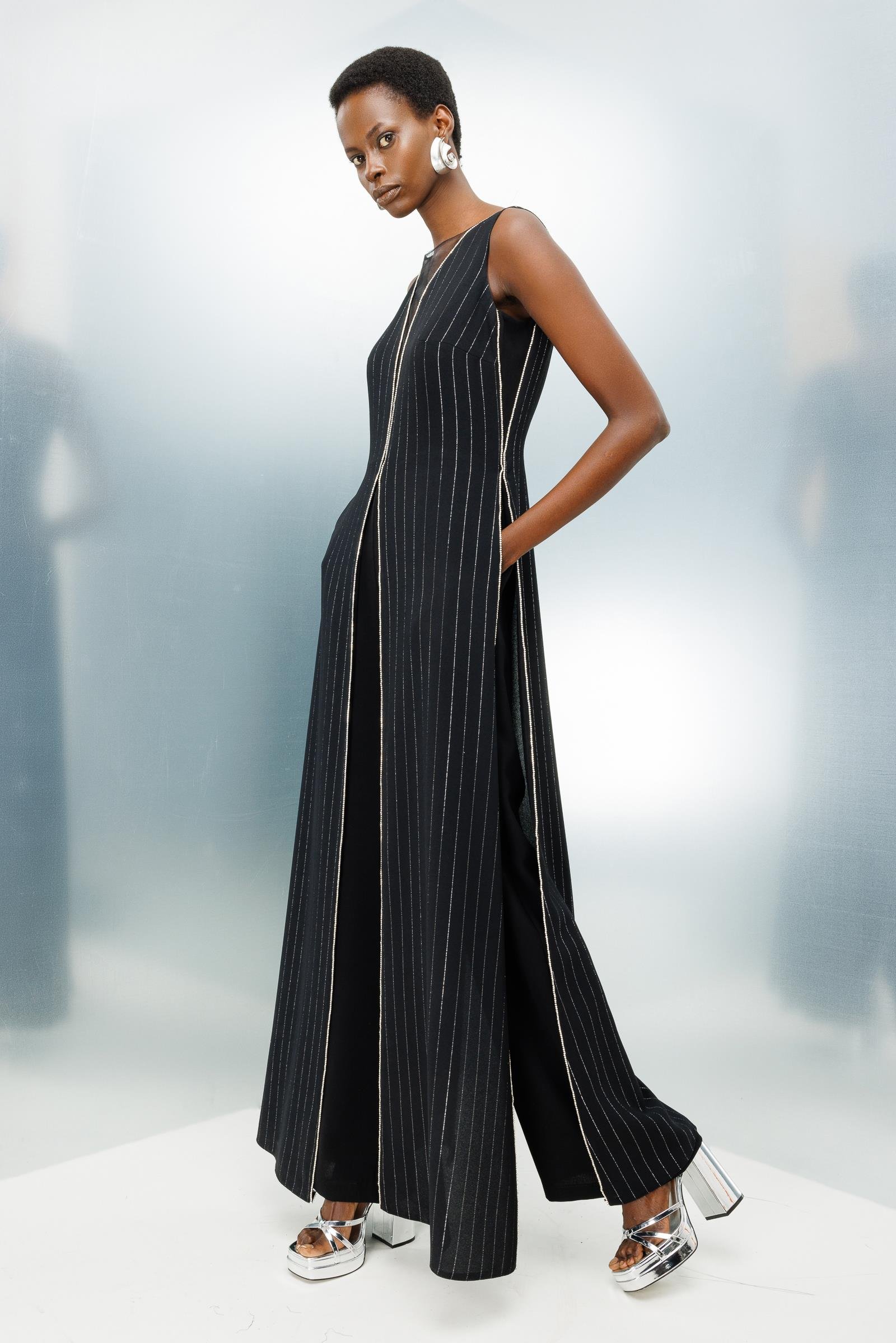 Modailgi  Taş Şeritli Simli Çizgili Tulum Siyah