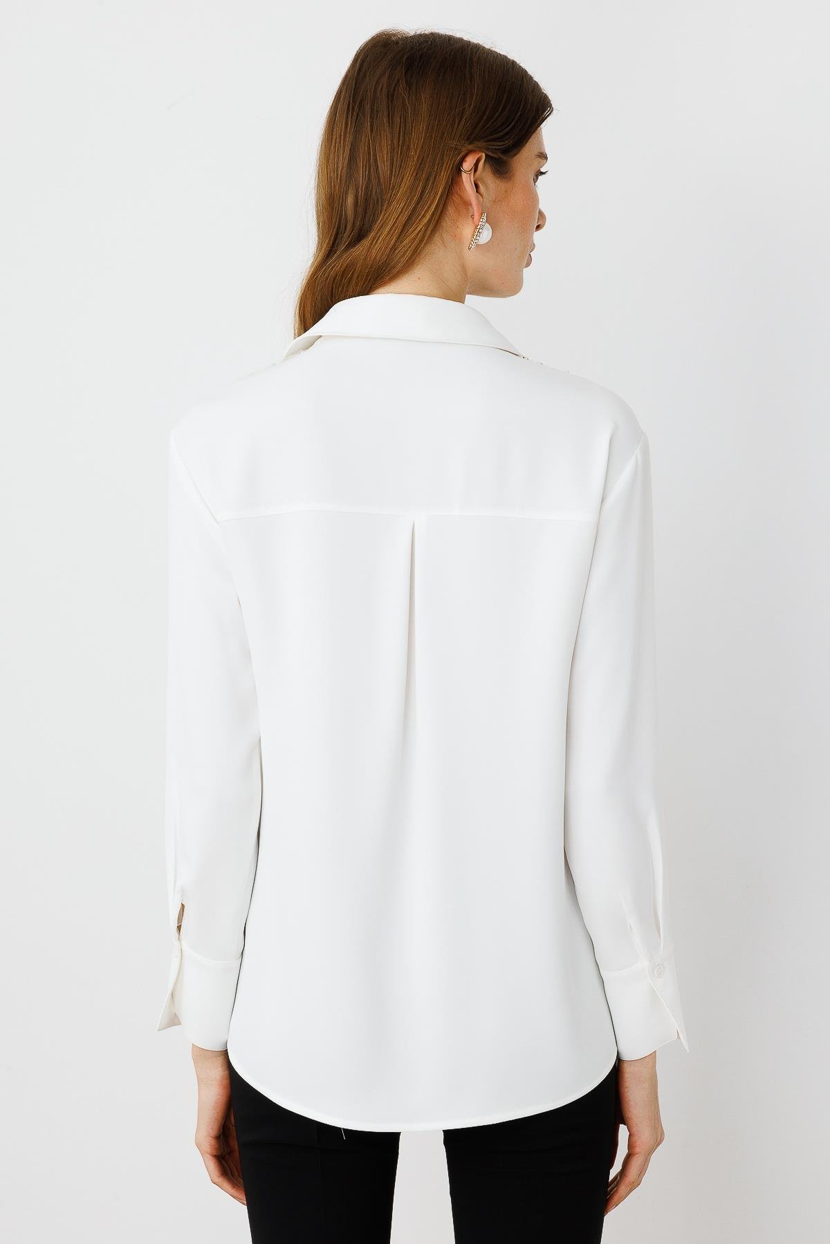 Modailgi  Taşlı Aksesuar Detaylı Rahat Kesim Gömlek Ekru