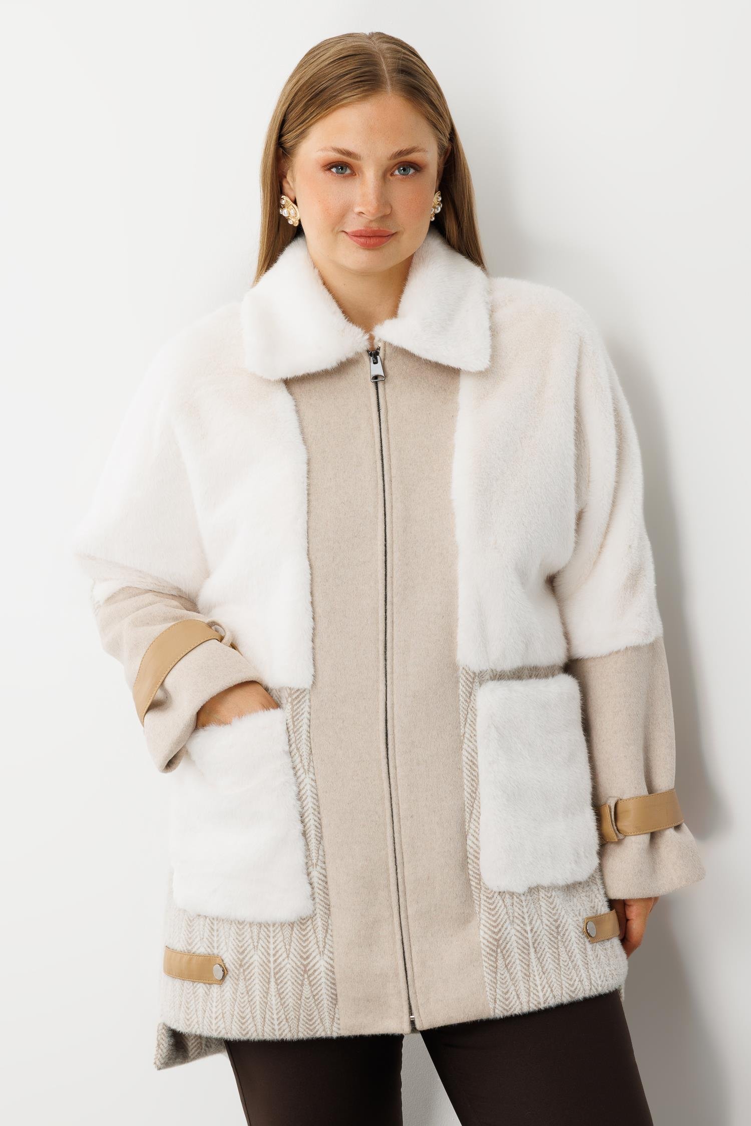 Modailgi  Torba Cepli Fermuarlı Desenli Alcantara Kaban Bej