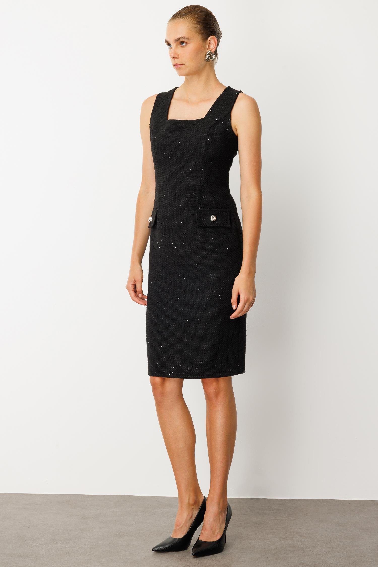 Modailgi  U Yaka Kolsuz Yarım Kuplu Kapak Cep Detaylı Formlu Elbise Siyah