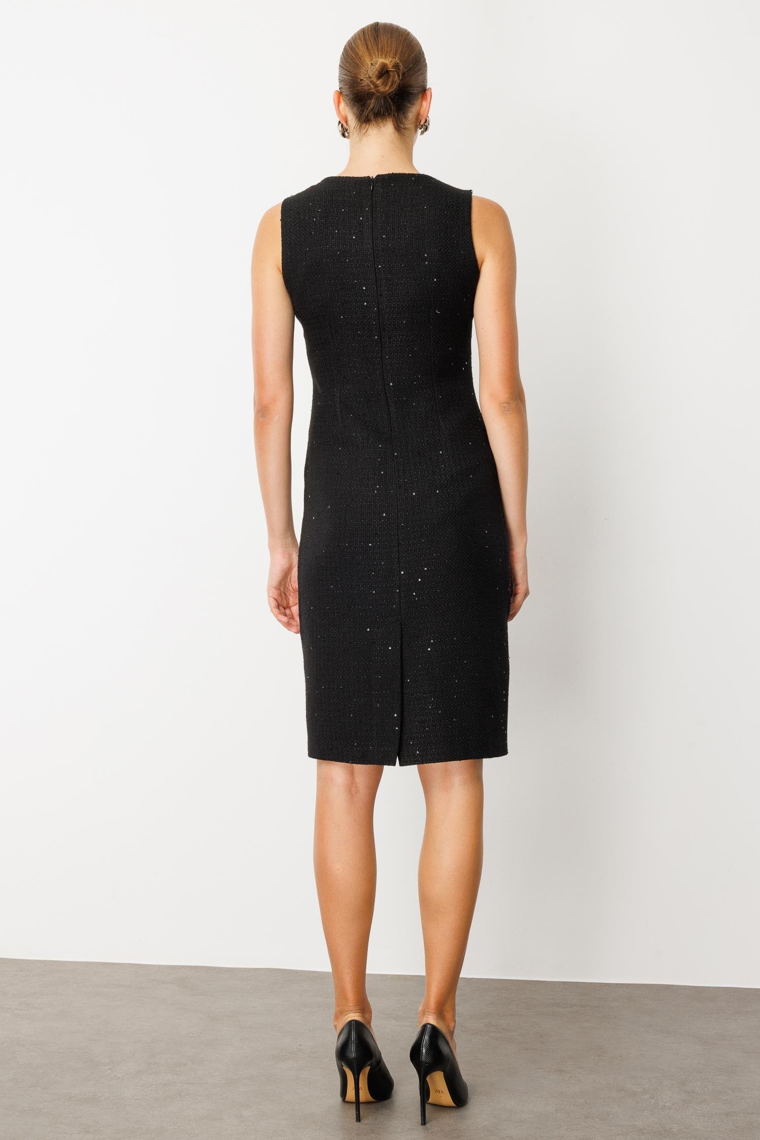 Modailgi  U Yaka Kolsuz Yarım Kuplu Kapak Cep Detaylı Formlu Elbise Siyah