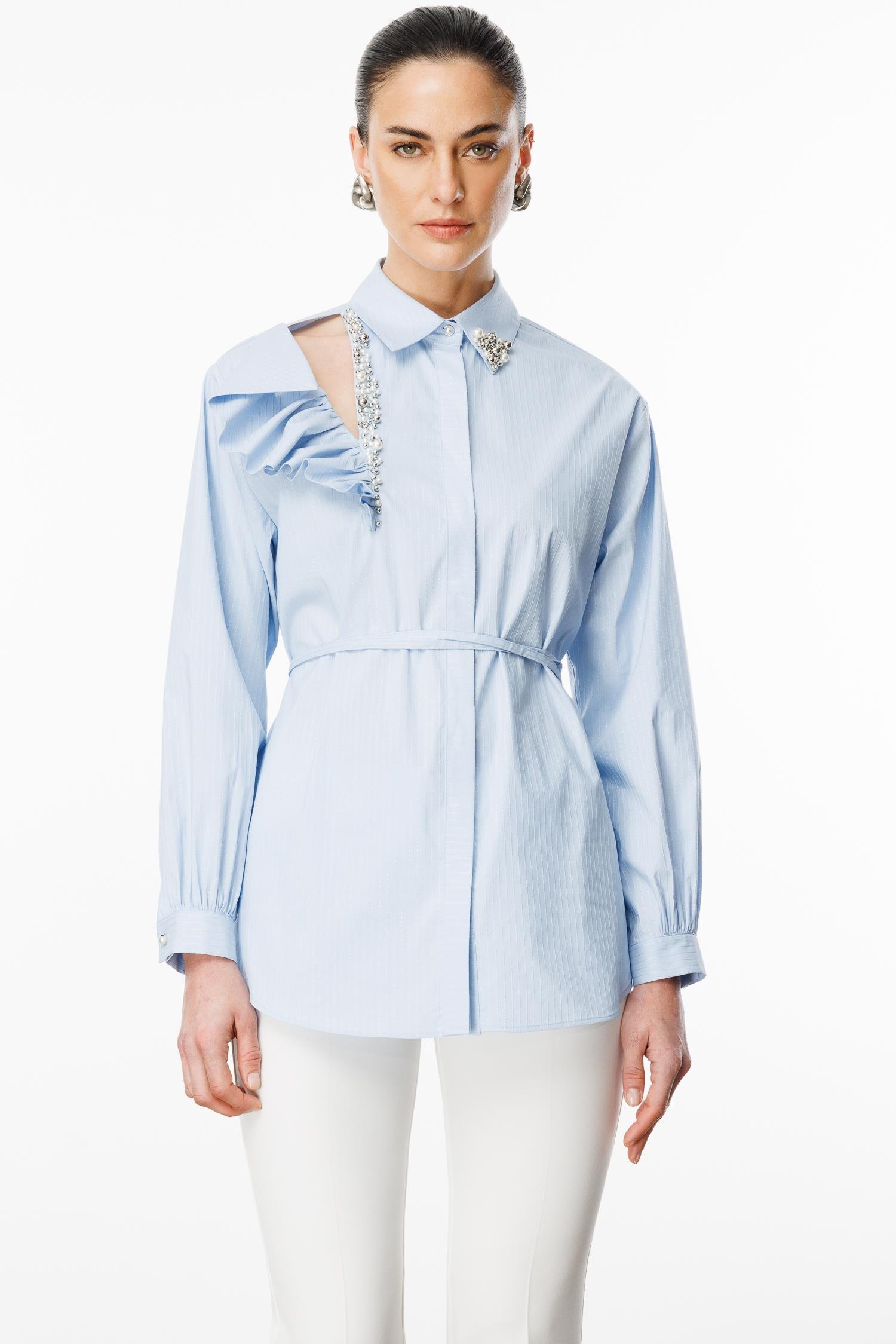 Modailgi  Volan ve Pencere Detaylı İncili Beli Kuşaklı Taşlı Simli Gömlek Mavi