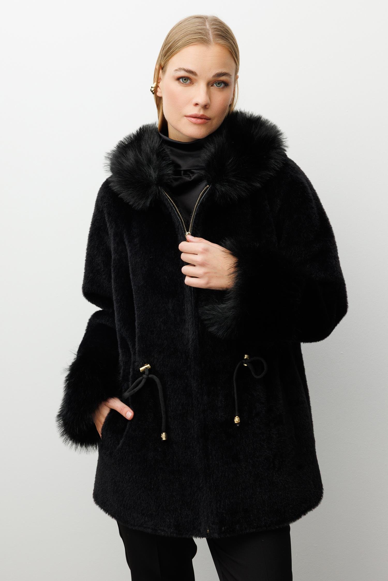 Modailgi  Yaka ve Kol Manşeti Kürklü Fermuarlı Alcantara Kaban Siyah