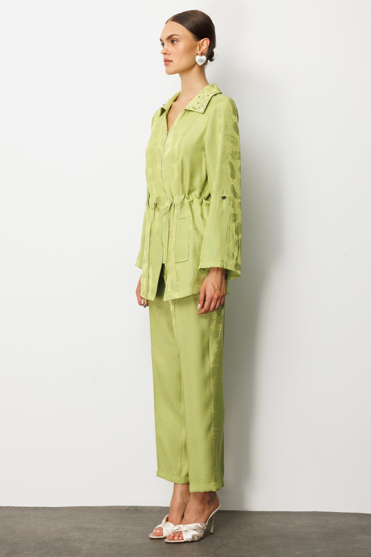 Modailgi  Yakası Akseuar Detaylı Safari Kol Fermuar Kapamalı Tünel Bağlamalı Ara Boy Tunik Yeşil