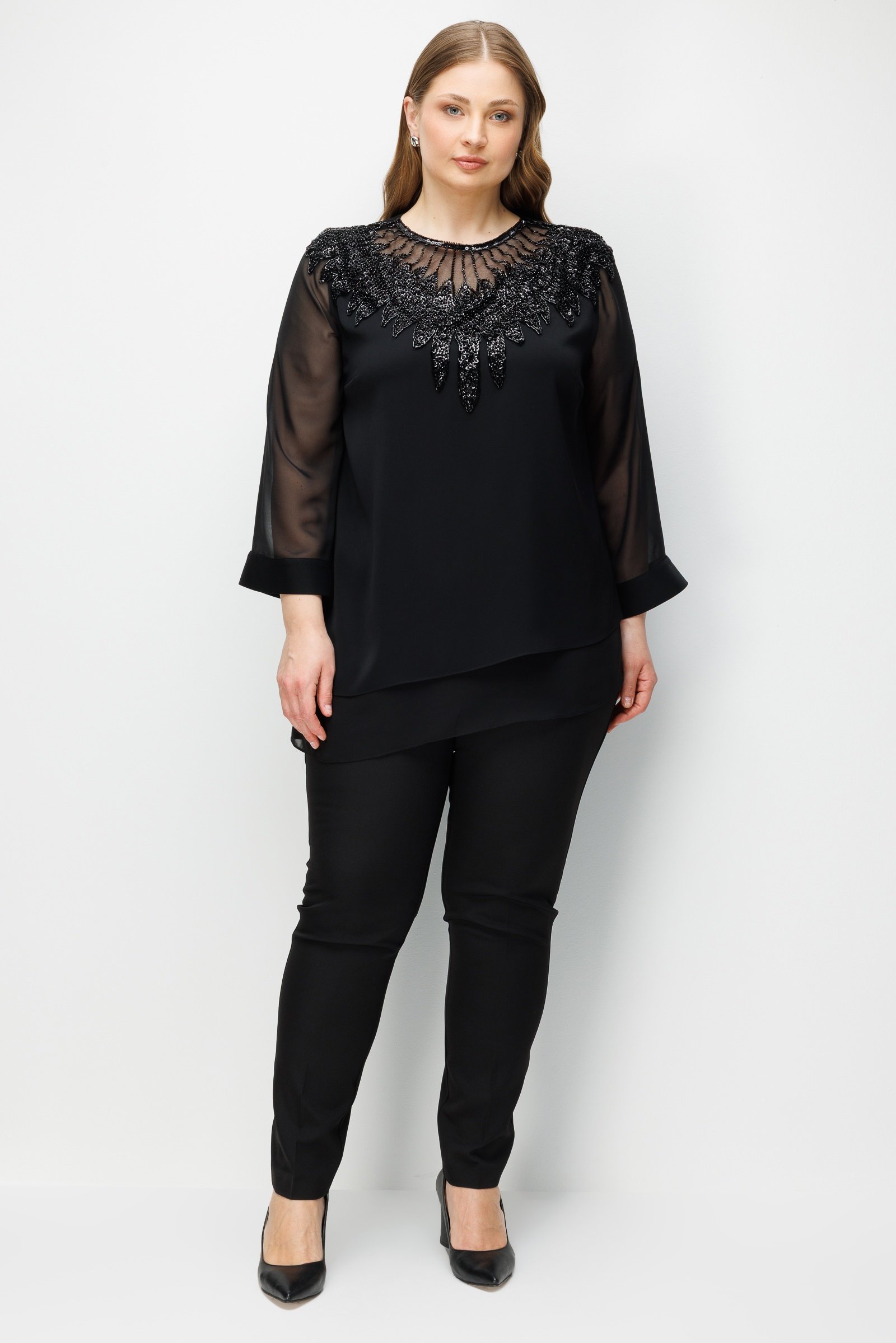 Modailgi  Yakası Boncuk İşleme Detaylı Tunik Siyah