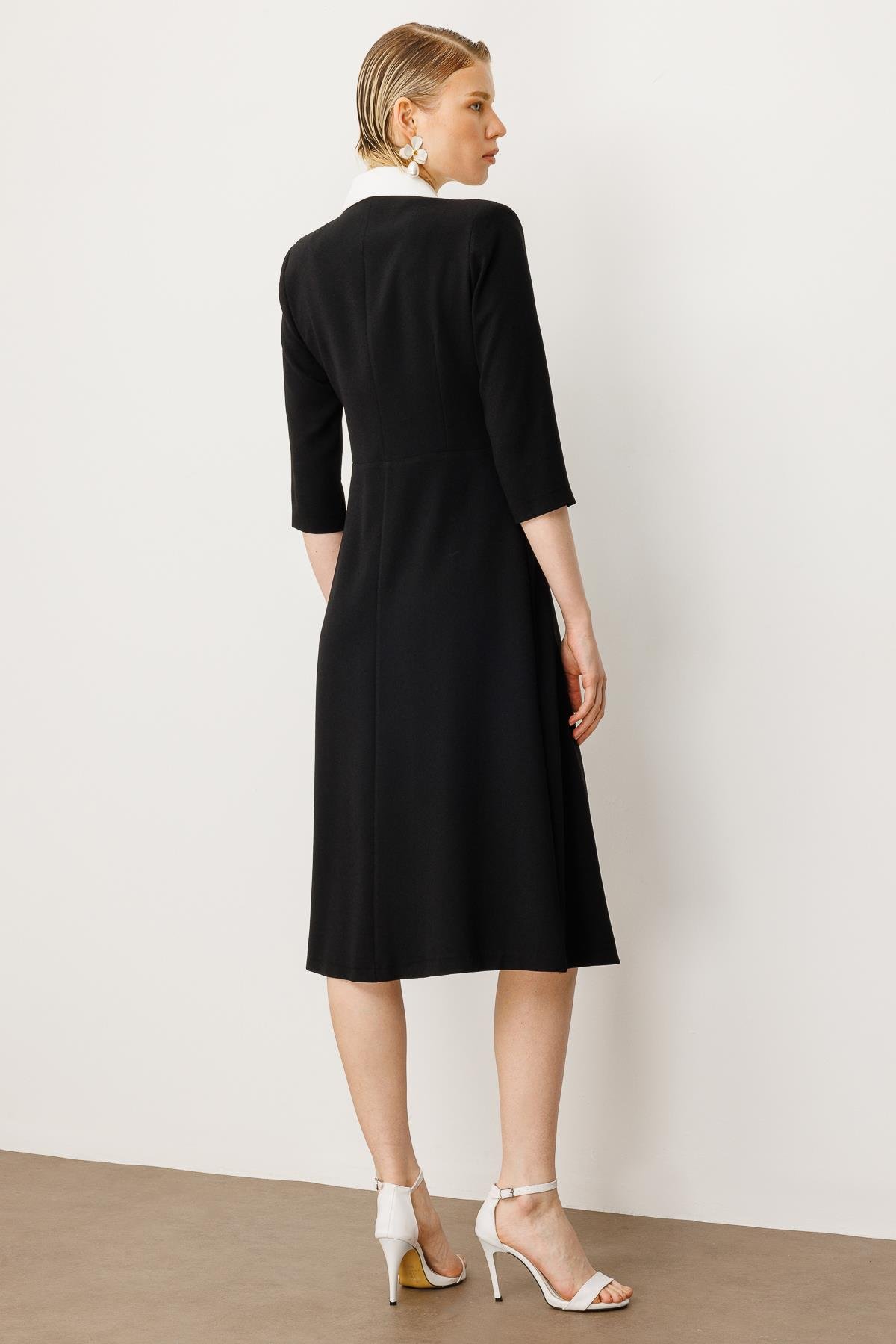 Modailgi  Yakası Ekru Kombinli Pile Detaylı Elbise Siyah