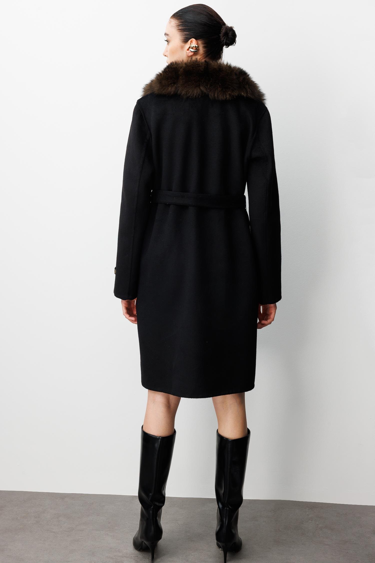 Modailgi  Yakası Kürklü Belden Kuşaklı Alpaca Kaban Siyah