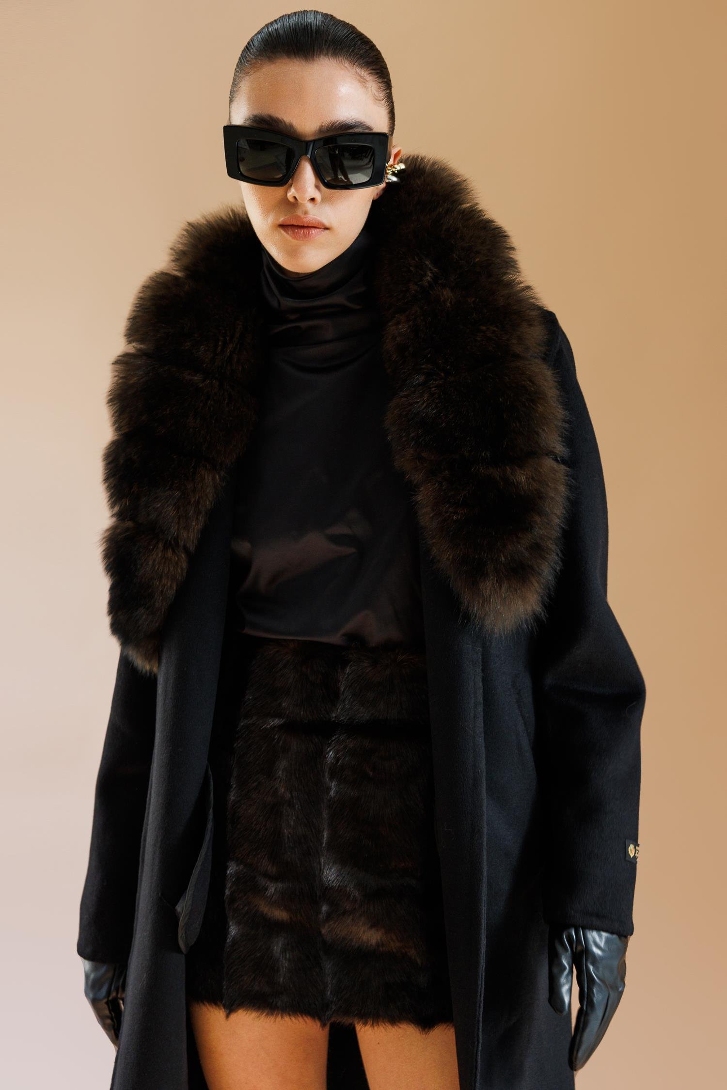 Modailgi  Yakası Kürklü Belden Kuşaklı Alpaca Kaban Siyah