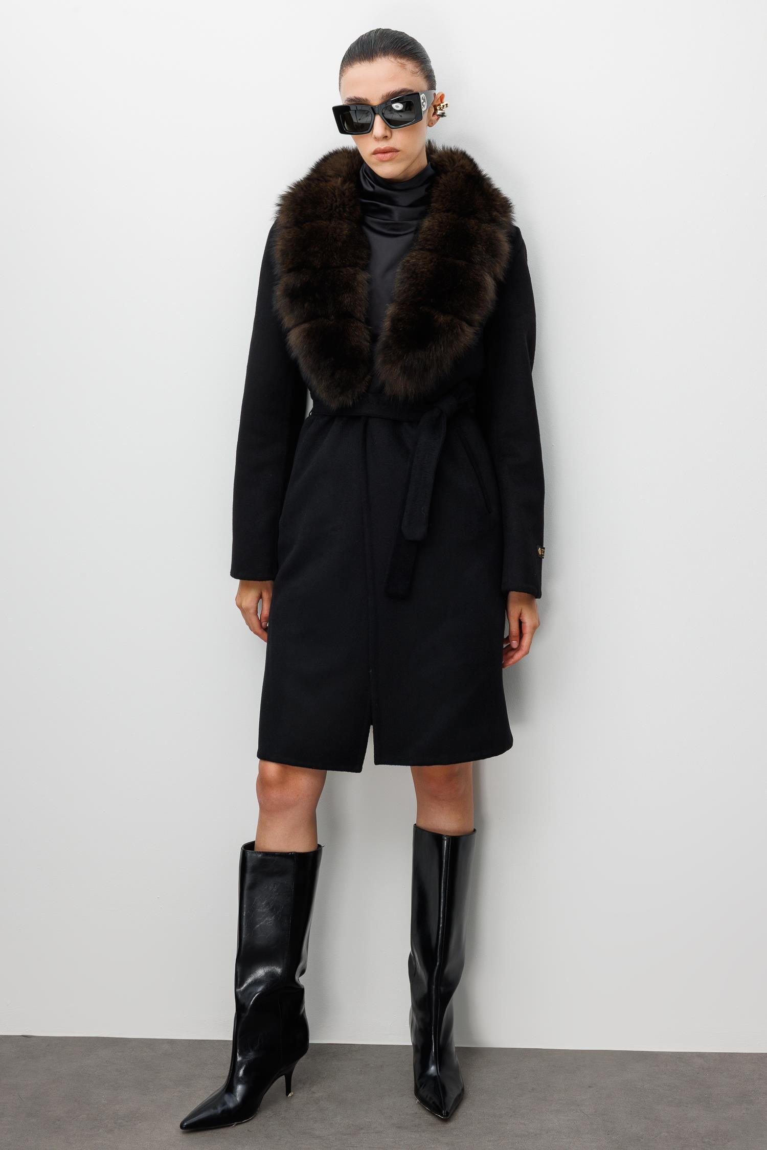 Modailgi  Yakası Kürklü Belden Kuşaklı Alpaca Kaban Siyah