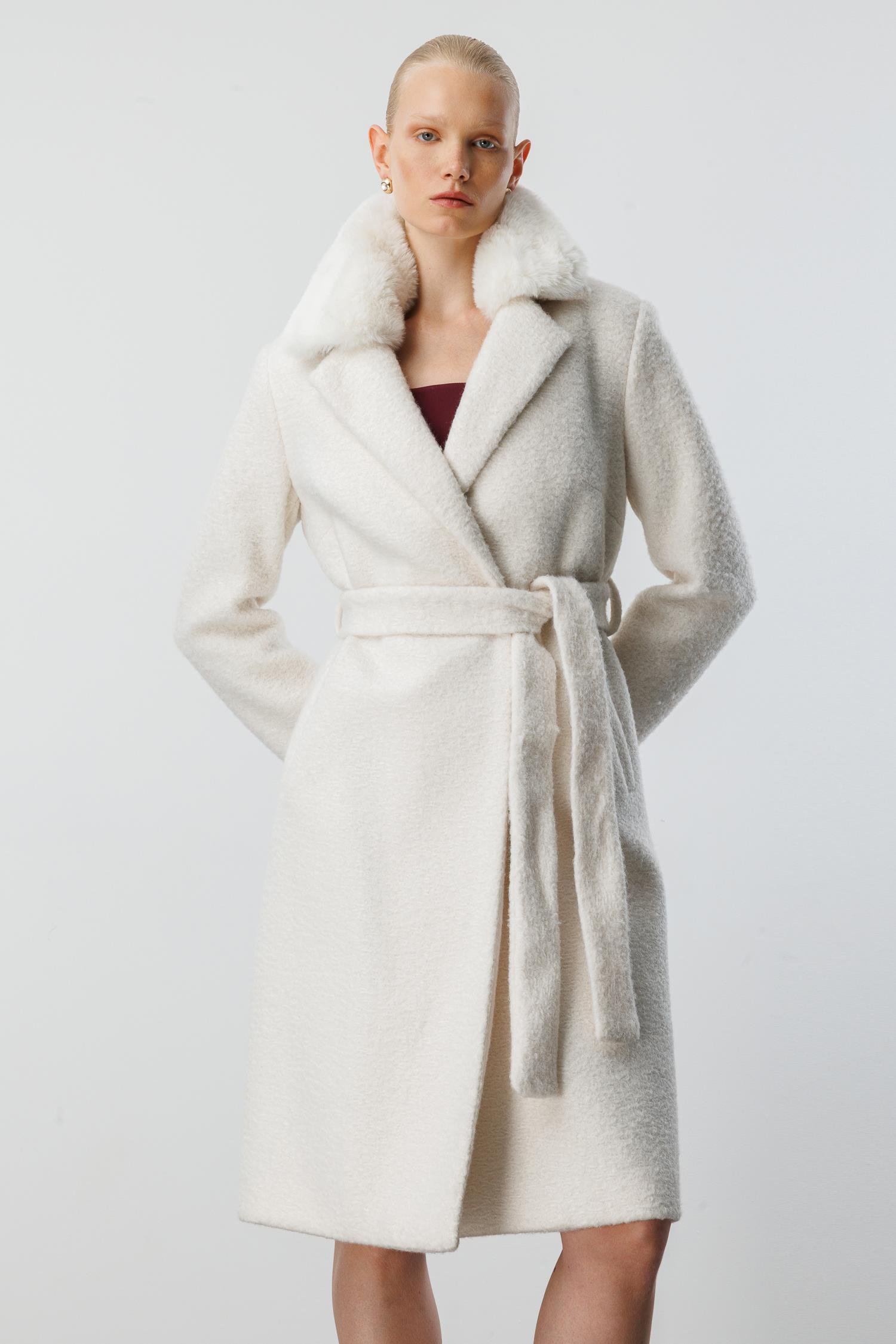 Modailgi  Yakası Kürklü Kırçıllı Uzun Kaşe Kaban Kemik