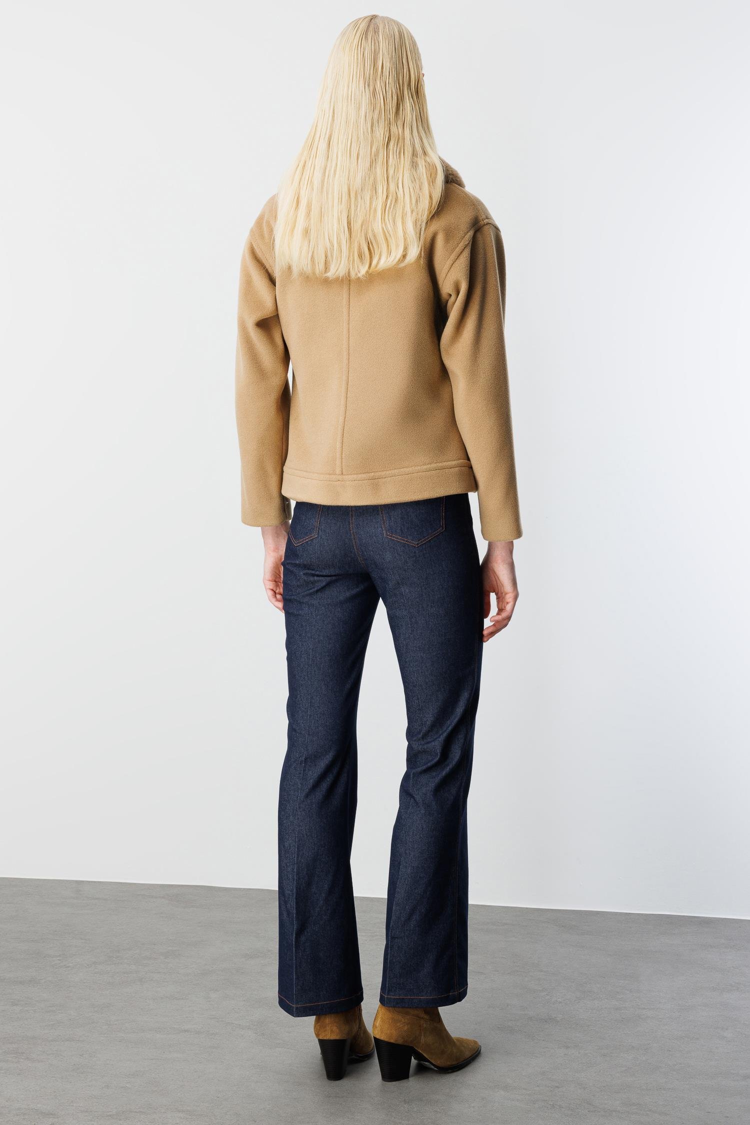 Modailgi  Yakası Kürklü Önden Kapamalı Kısa Kaşe Kaban Camel