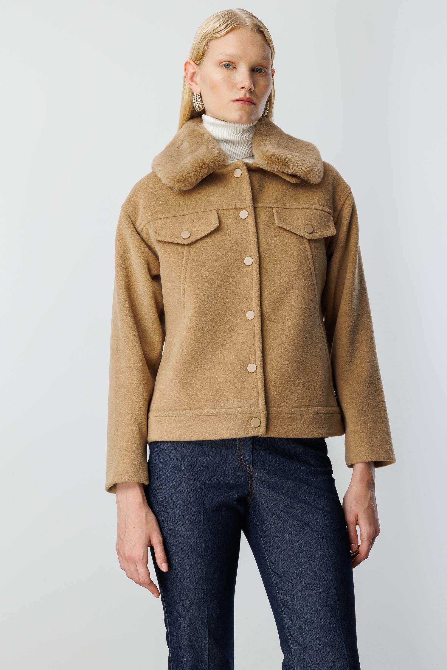 Modailgi  Yakası Kürklü Önden Kapamalı Kısa Kaşe Kaban Camel