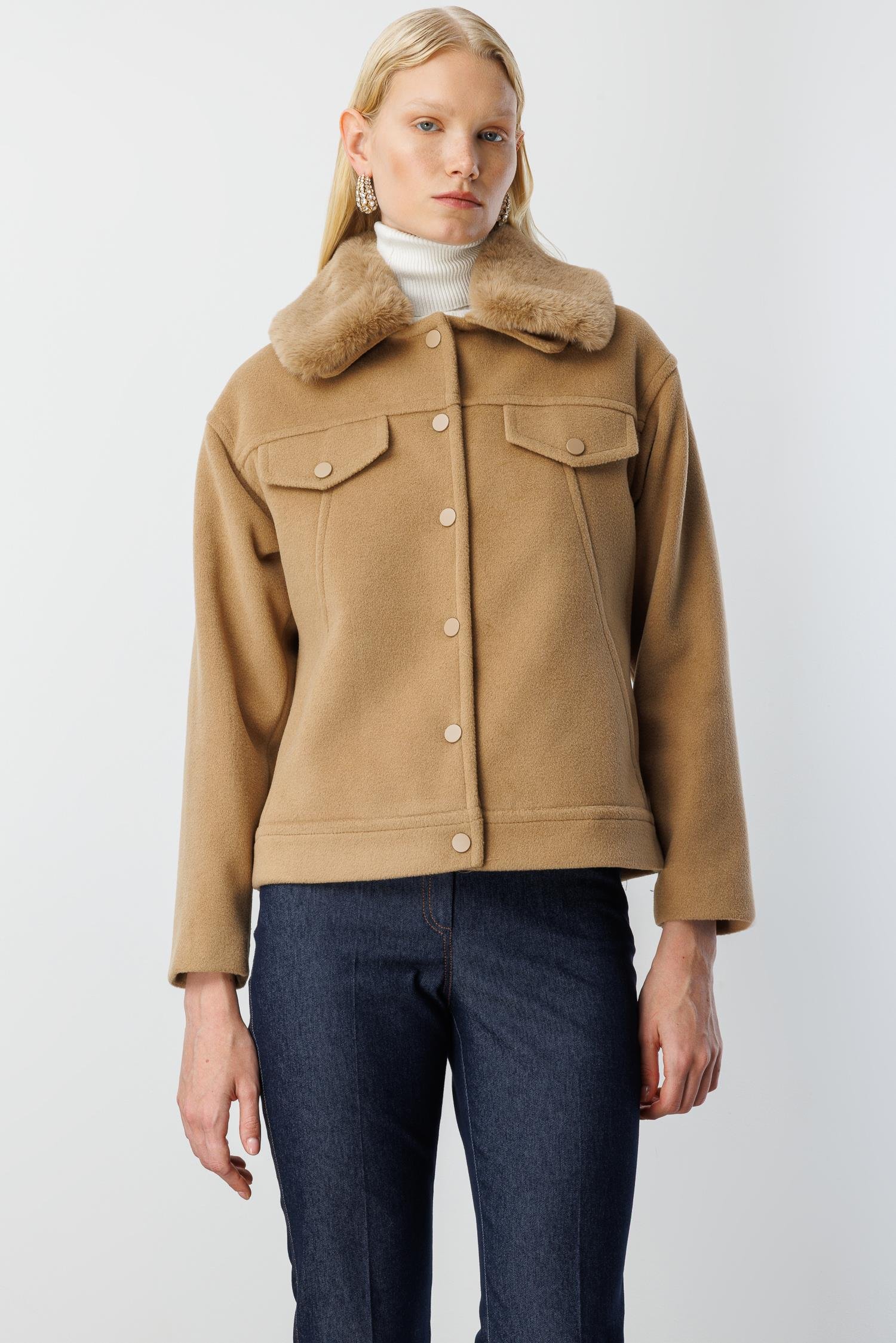 Modailgi  Yakası Kürklü Önden Kapamalı Kısa Kaşe Kaban Camel