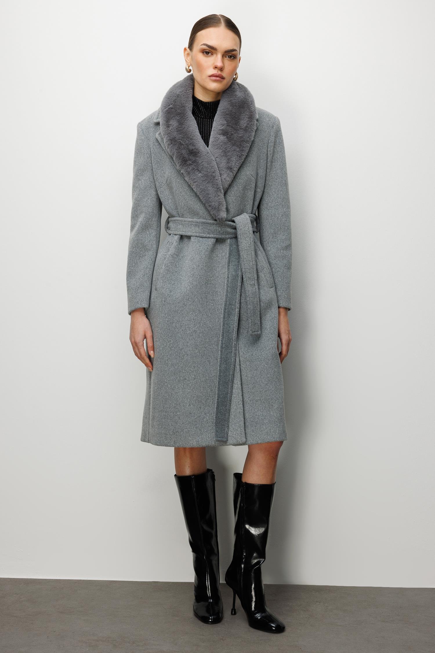 Modailgi  Yakası Kürklü Uzun Kaşe Kaban Gri