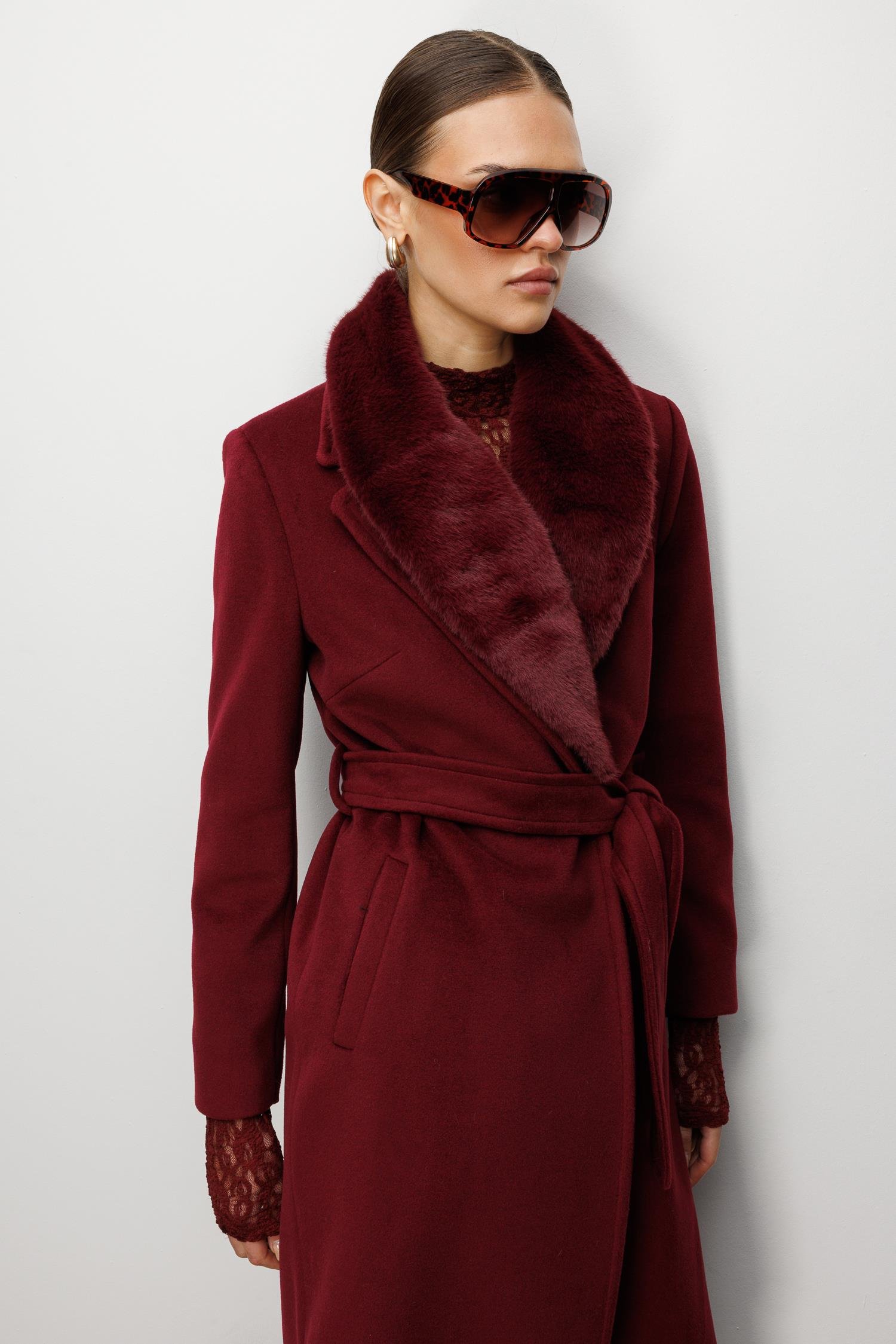 Modailgi  Yakası Kürklü Uzun Kaşe Kaban Bordo