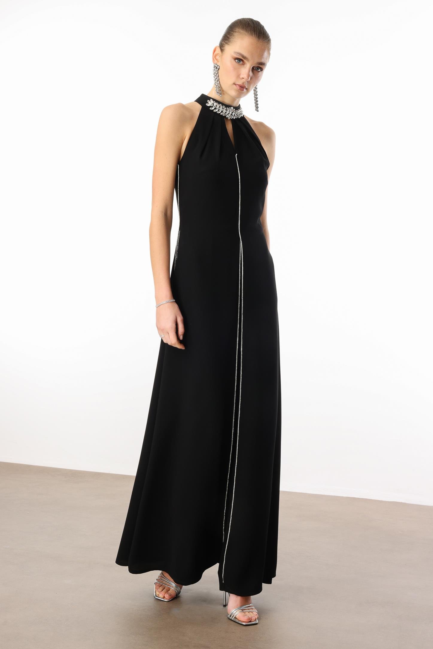 Modailgi  Yakası Taş Aksesuarlı Tulum Siyah