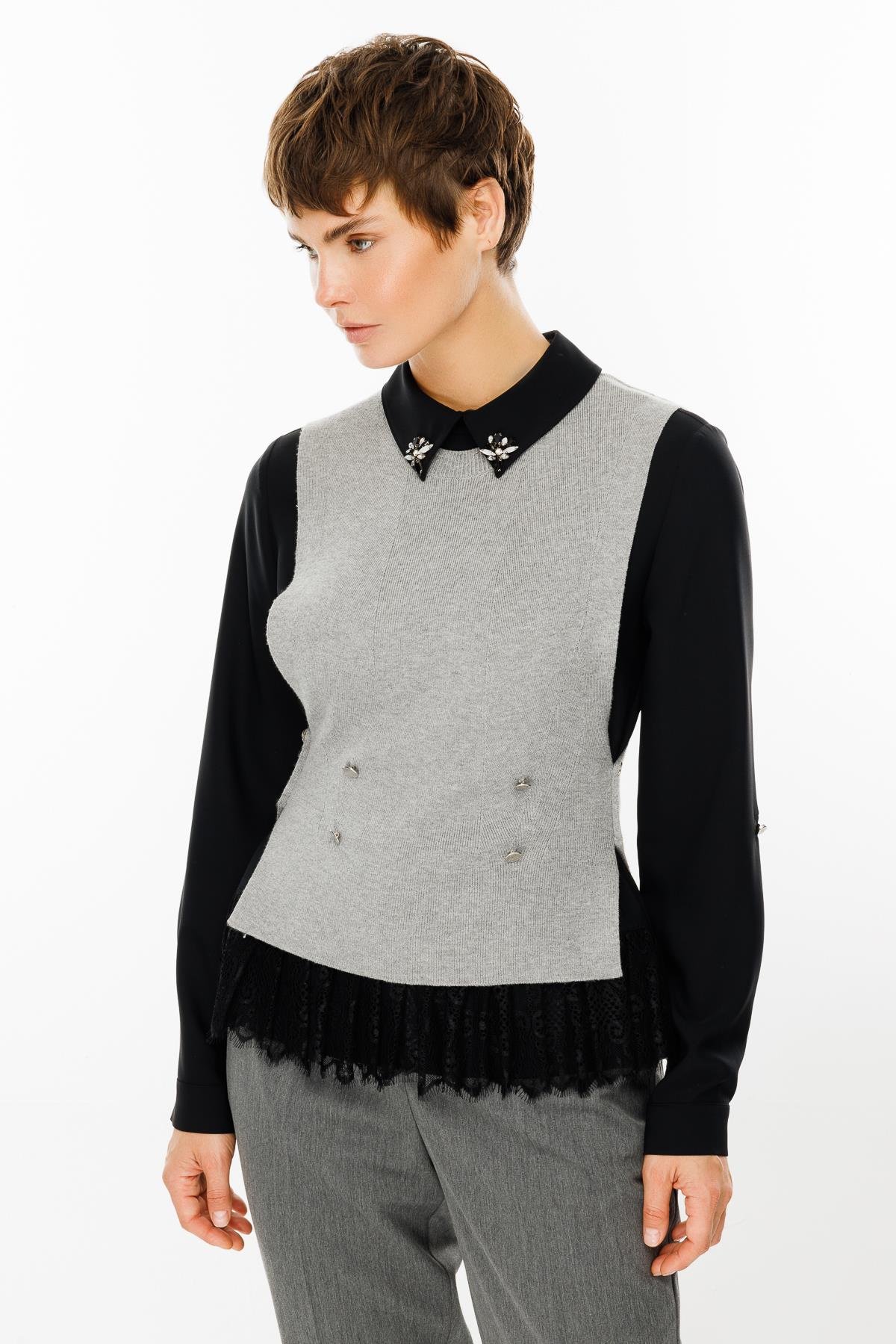 Modailgi  Yakası Taşlı Etek Ucu Dantelli İkili Triko Bluz Gri