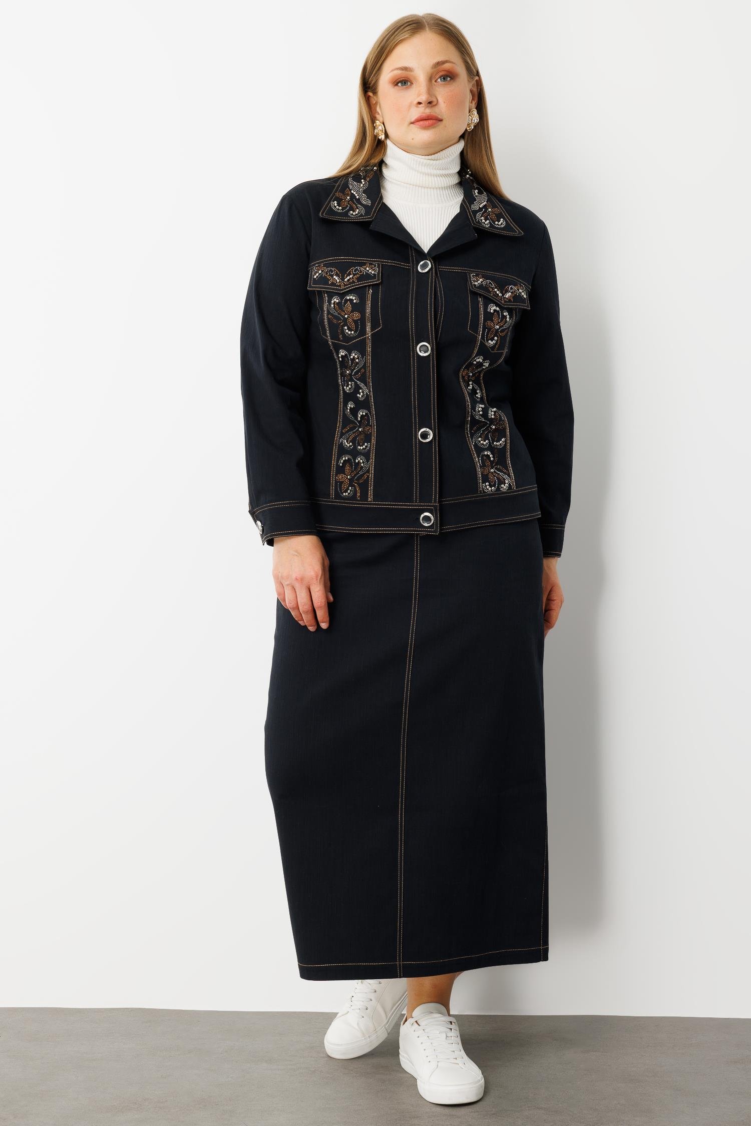 Modailgi  Yakası Ve Ön Bedeni Taş Detaylı Önü Düğmeli Denim Ceket - 30068 Lacivert