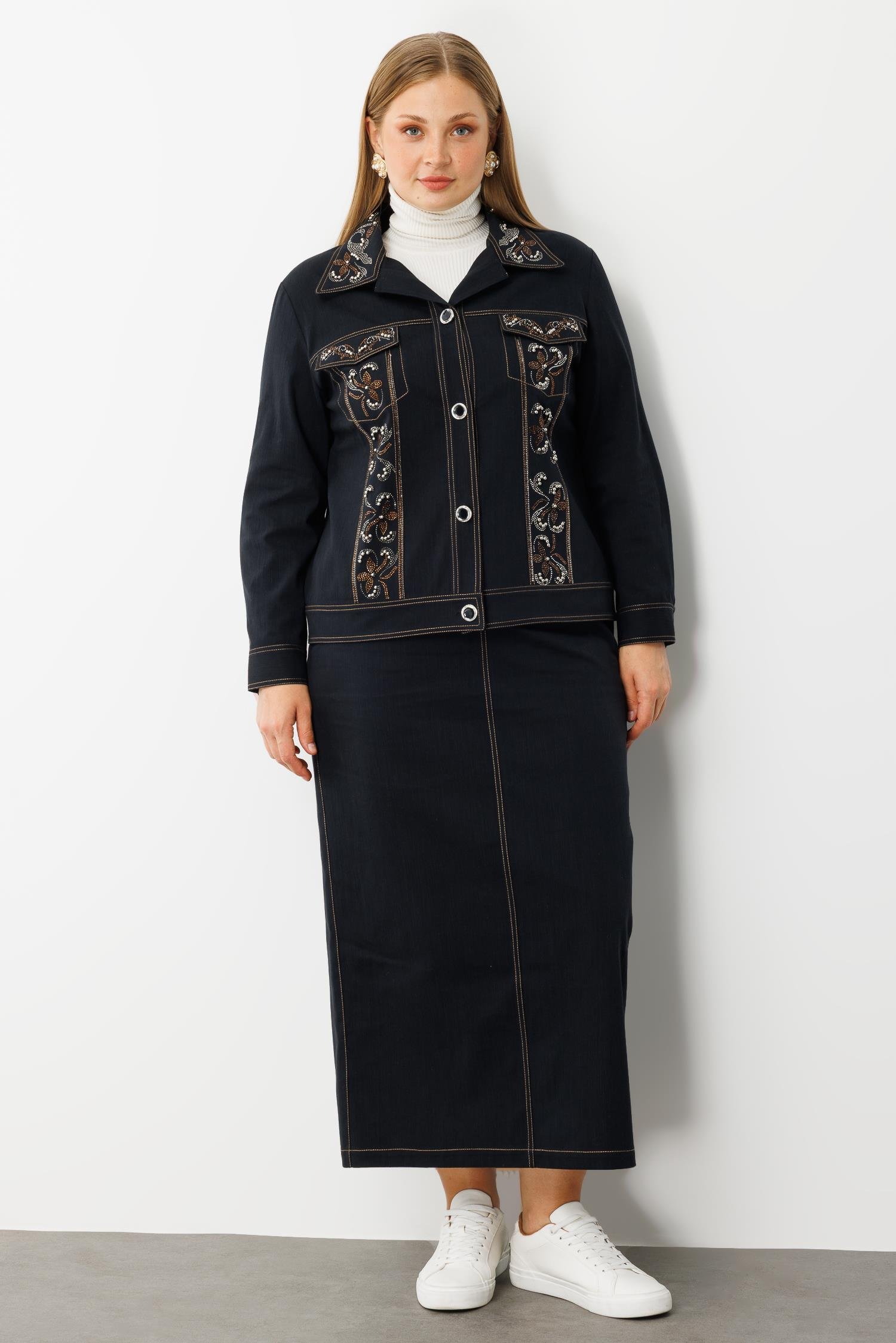 Modailgi  Yakası Ve Ön Bedeni Taş Detaylı Önü Düğmeli Denim Ceket - 30068 Lacivert