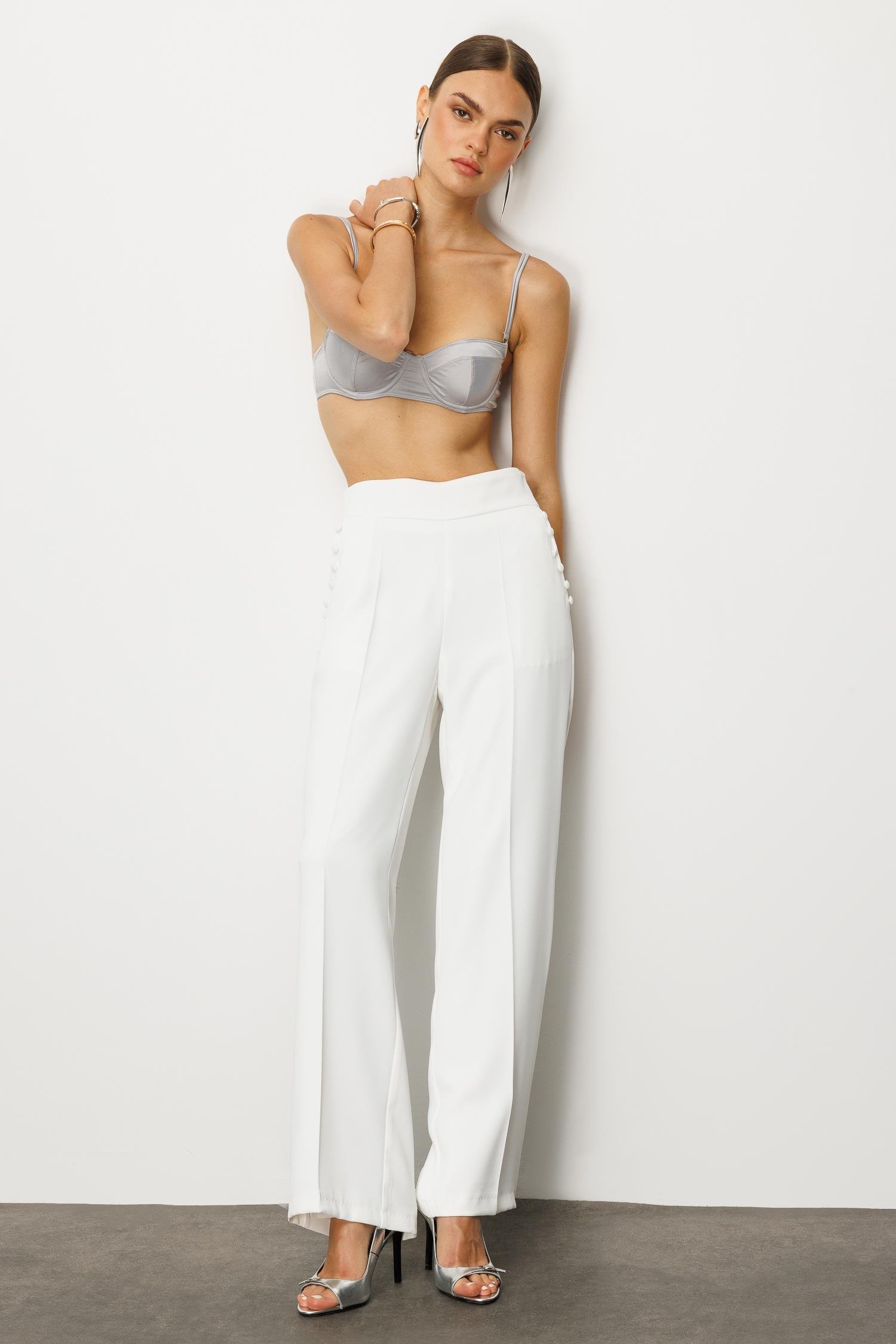 Modailgi  Yandan Cepli Düğme Detaylı Bol Paça Pantolon - 7964 Ekru