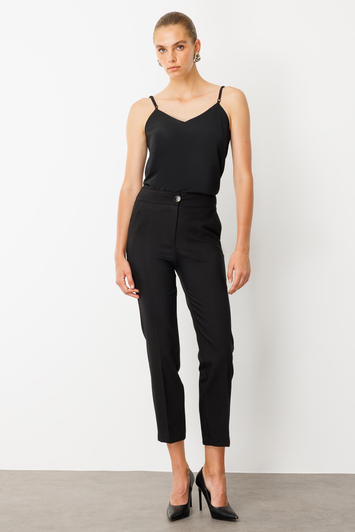 Modailgi  Yandan Cepli Paçası Yırtmaçlı Sigara Paça Pantolon - 70008 Siyah