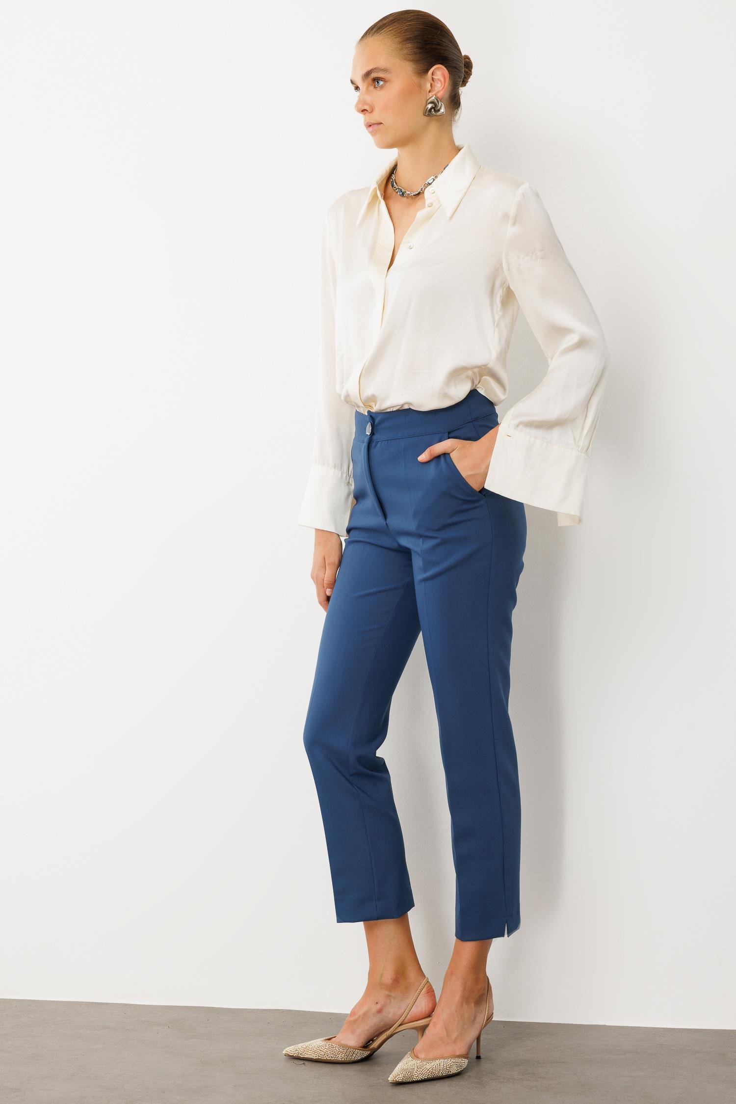 Modailgi  Yandan Cepli Paçası Yırtmaçlı Sigara Paça Pantolon - 70008 Petrol Mavisi