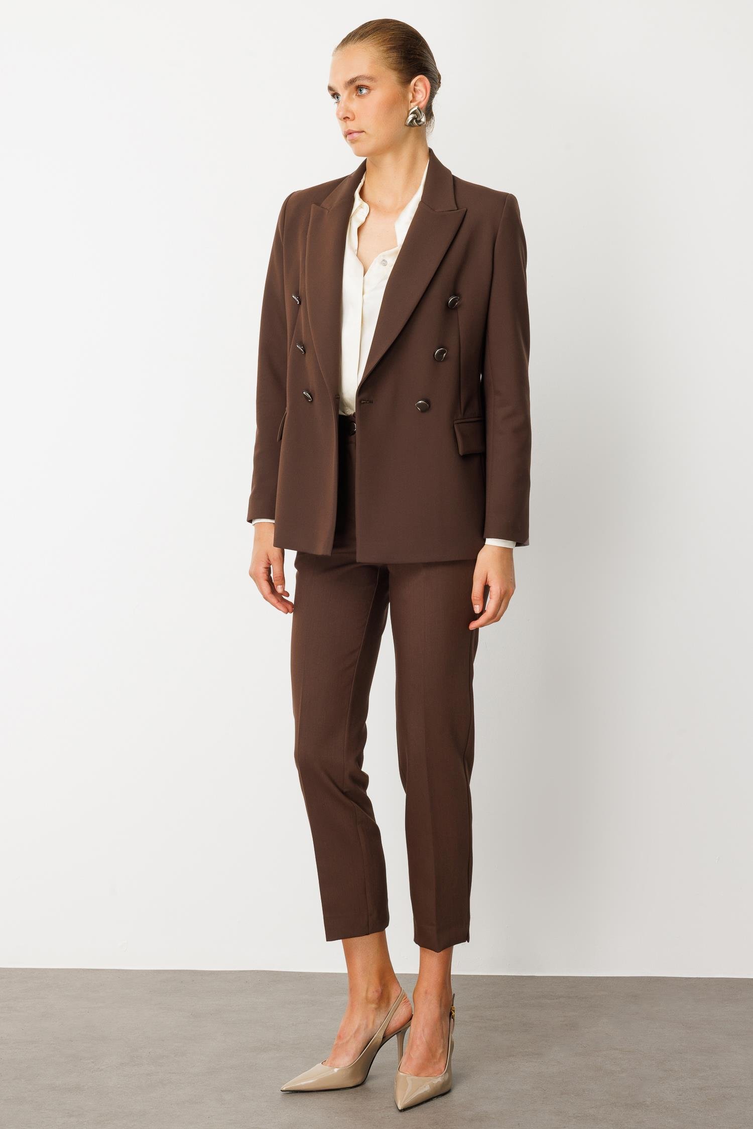 Modailgi  Yandan Cepli Paçası Yırtmaçlı Sigara Paça Pantolon - 70008 Kahve