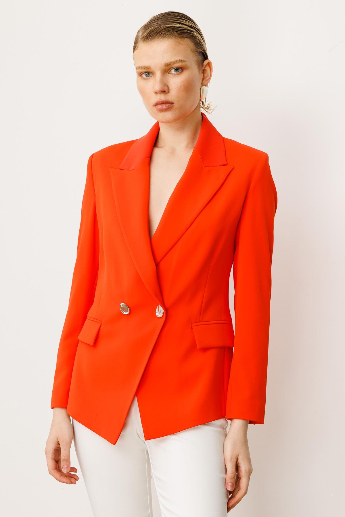 Modailgi  Yanları Metal Aksesuarlı Kruvaze Ceket Mercan