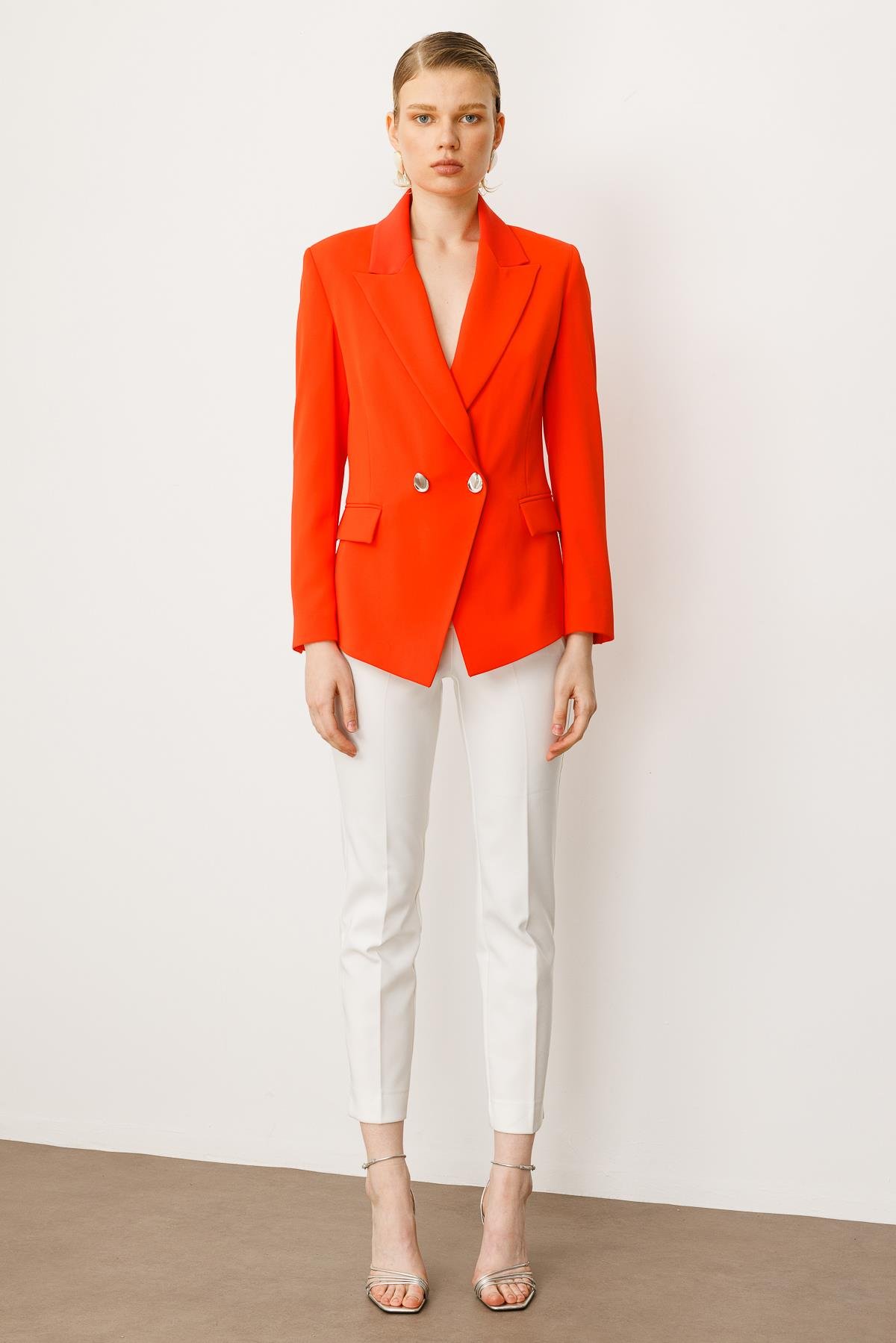 Modailgi  Yanları Metal Aksesuarlı Kruvaze Ceket Mercan