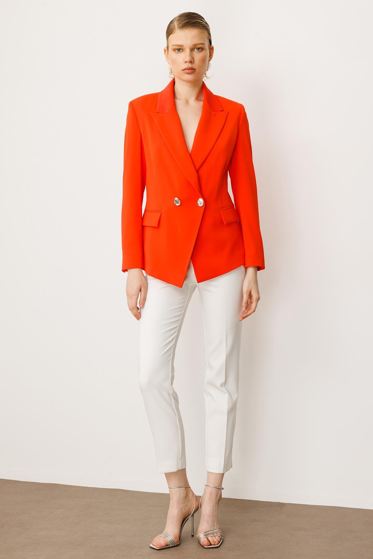 Modailgi  Yanları Metal Aksesuarlı Kruvaze Ceket Mercan