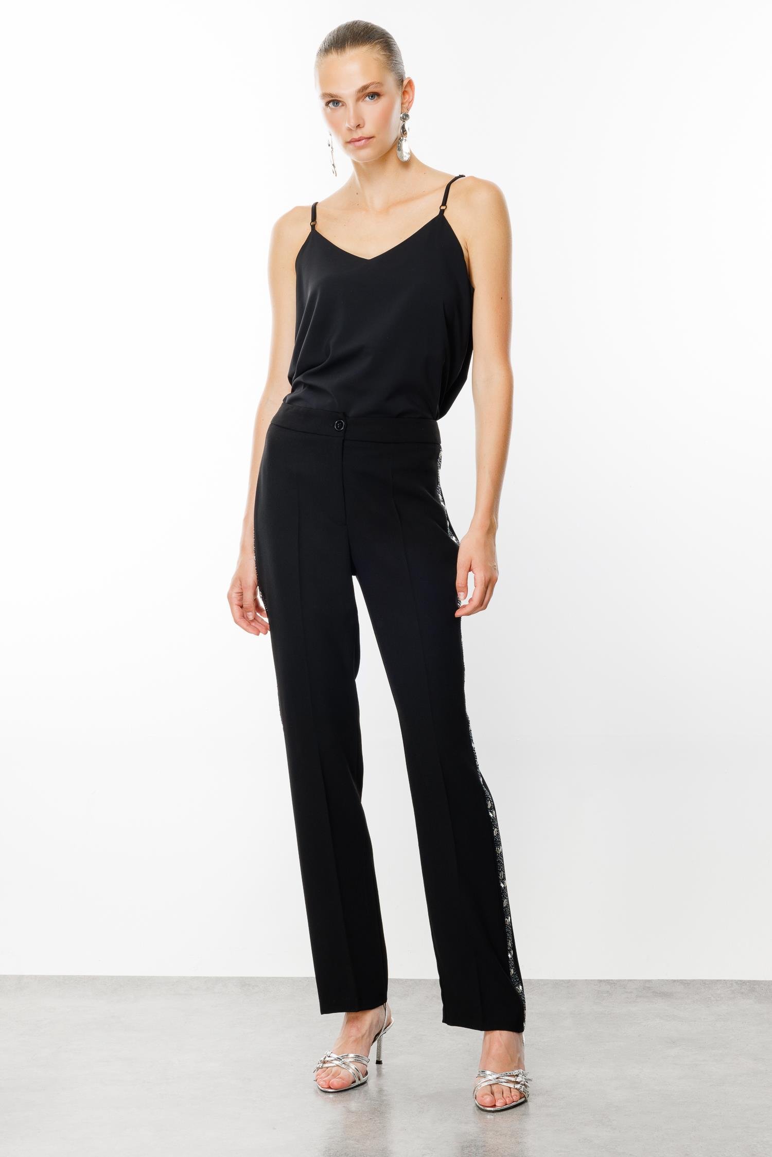 Modailgi  Yanları Taş Şeritli Pantolon Siyah