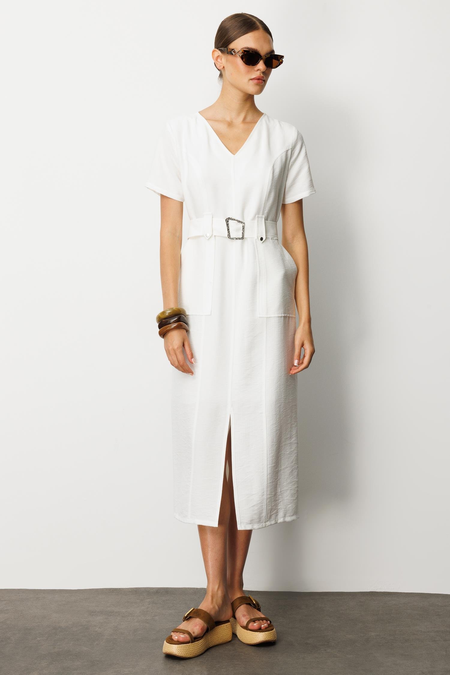 Modailgi  Yarım Kol V Yaka Kuşak Kemer Bağlamalı Yandan Cepli Midi Boy Elbise Ekru