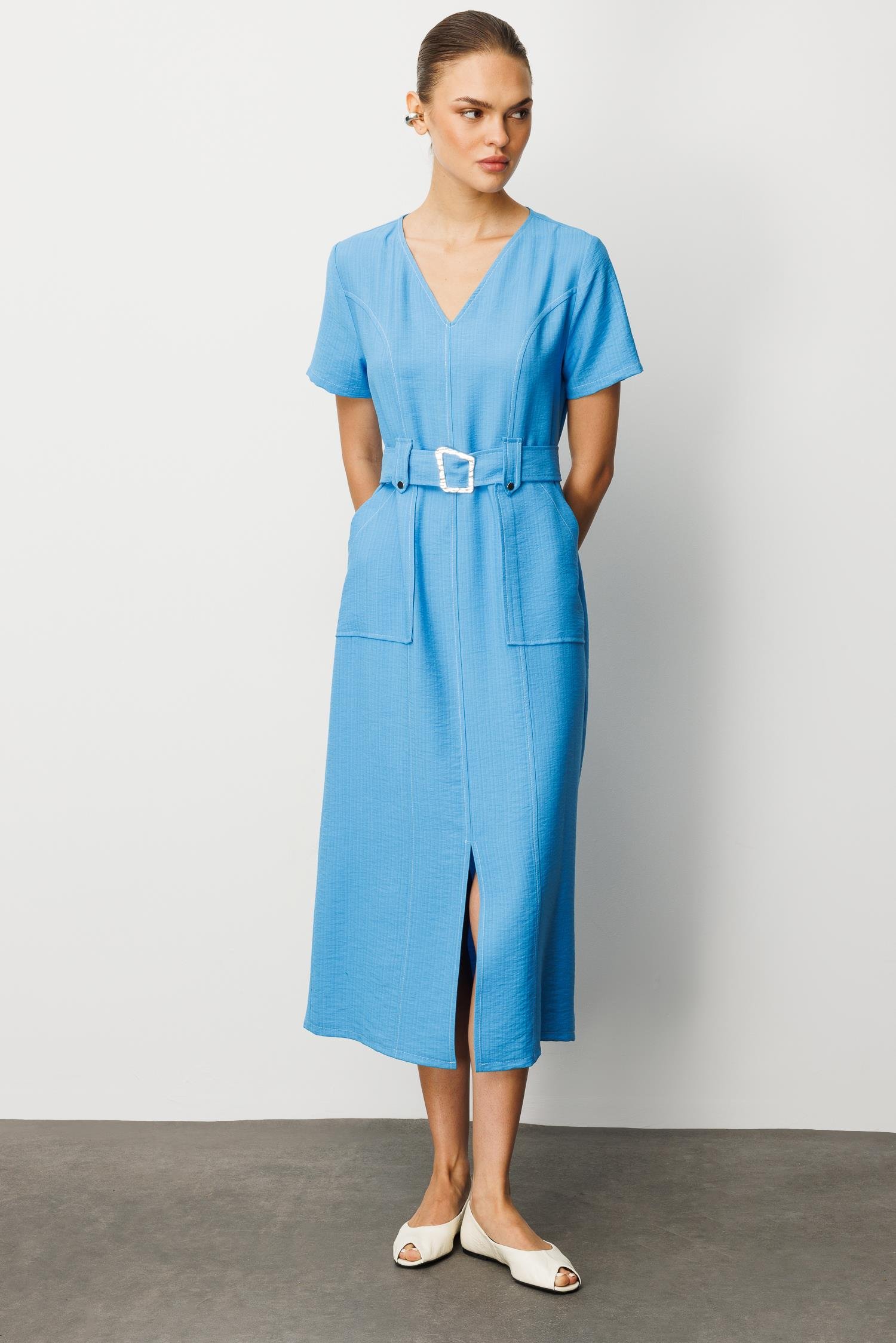 Modailgi  Yarım Kol V Yaka Kuşak Kemer Bağlamalı Yandan Cepli Midi Boy Elbise Mavi